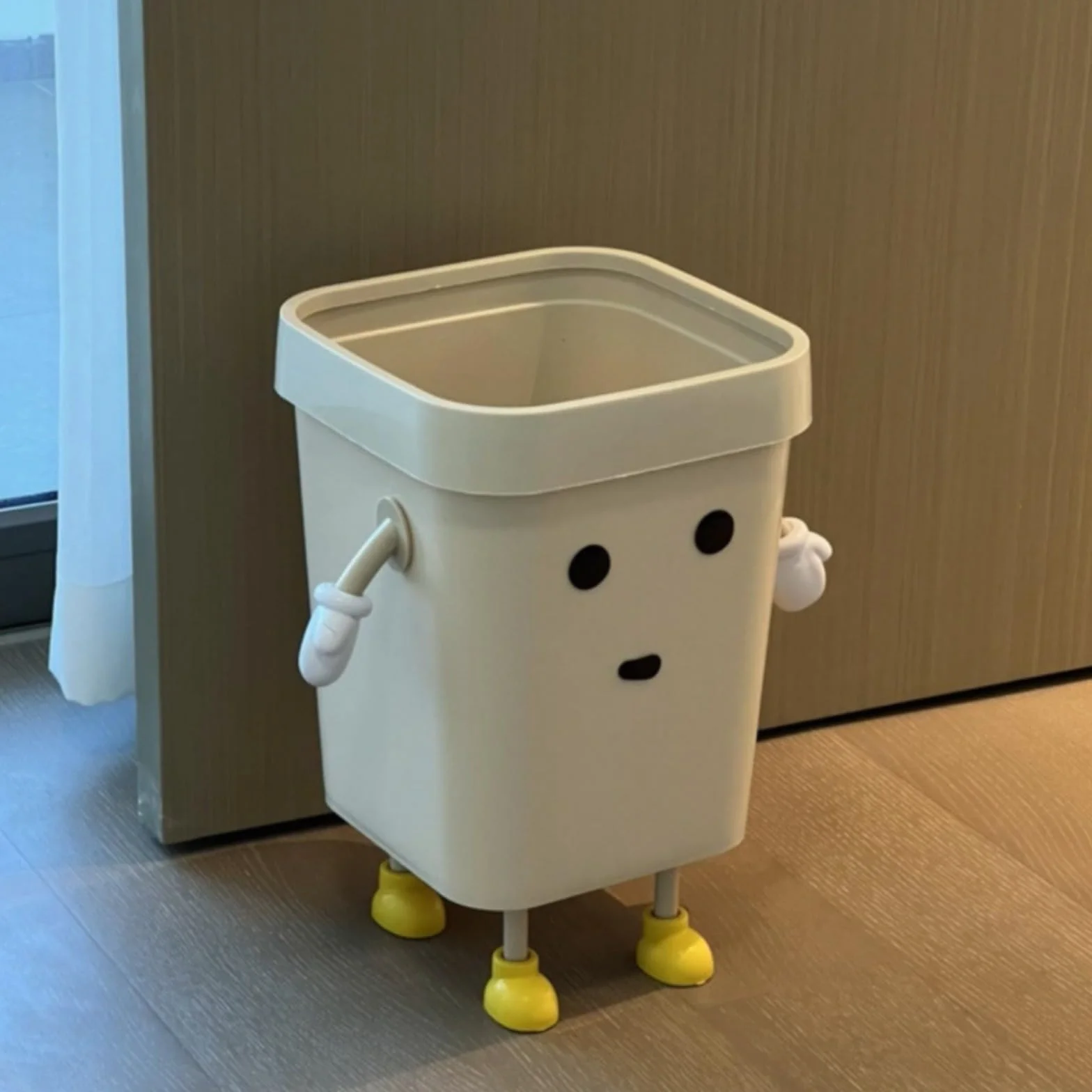 Poubelle mignonne 7L PP dessin animé avec yeux mains jambes panier déchets ouvert cuisine bureau
