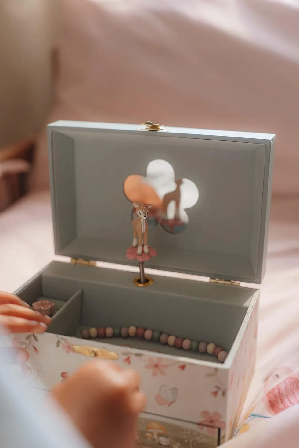 Little Dutch Fairy Garden Boîte à bijoux avec cerf musical