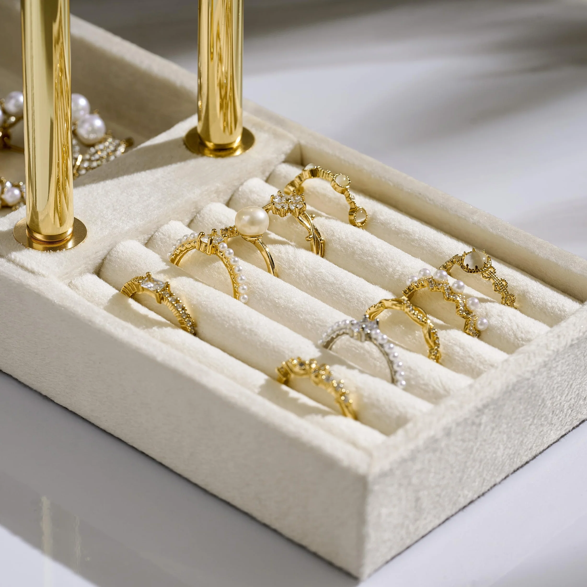 Organisateur de Bijoux à 2 Niveaux Beige - Porte-Bracelets en Velours Amovible pour Bracelets, Colliers, Montres