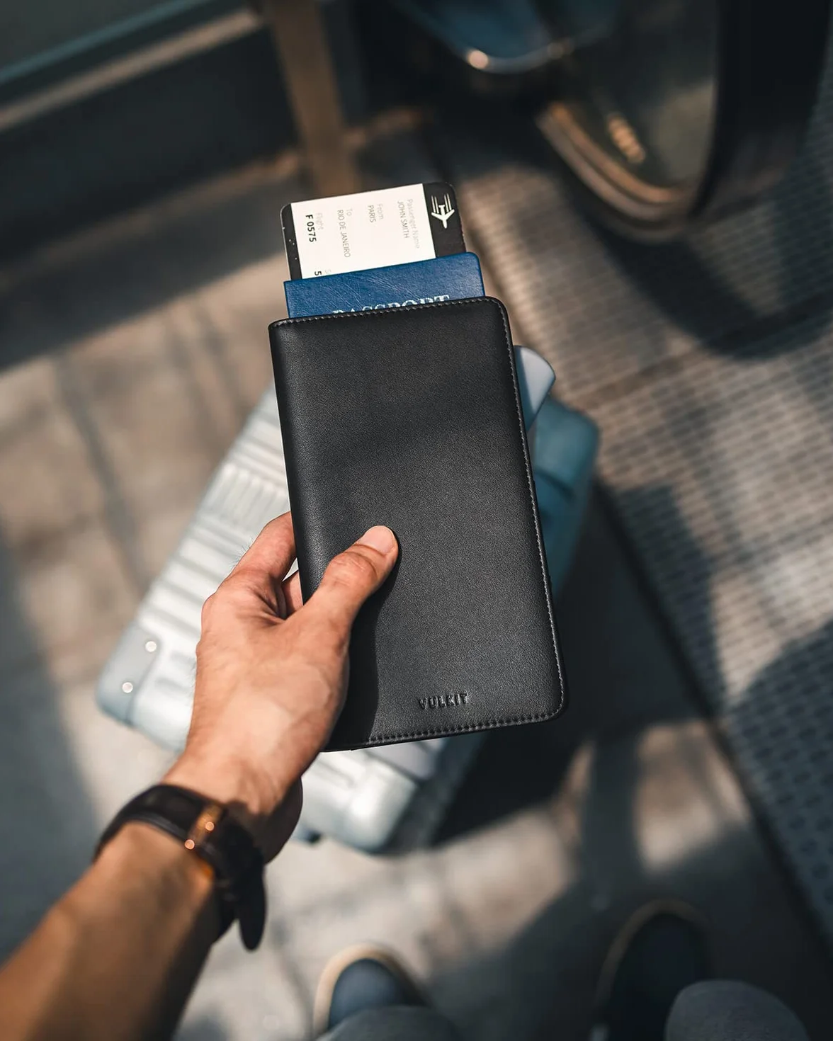 VULKIT Porte Passeport en Cuir avec RFID Bloquant, Organisateur de Voyage pour Femmes Hommes