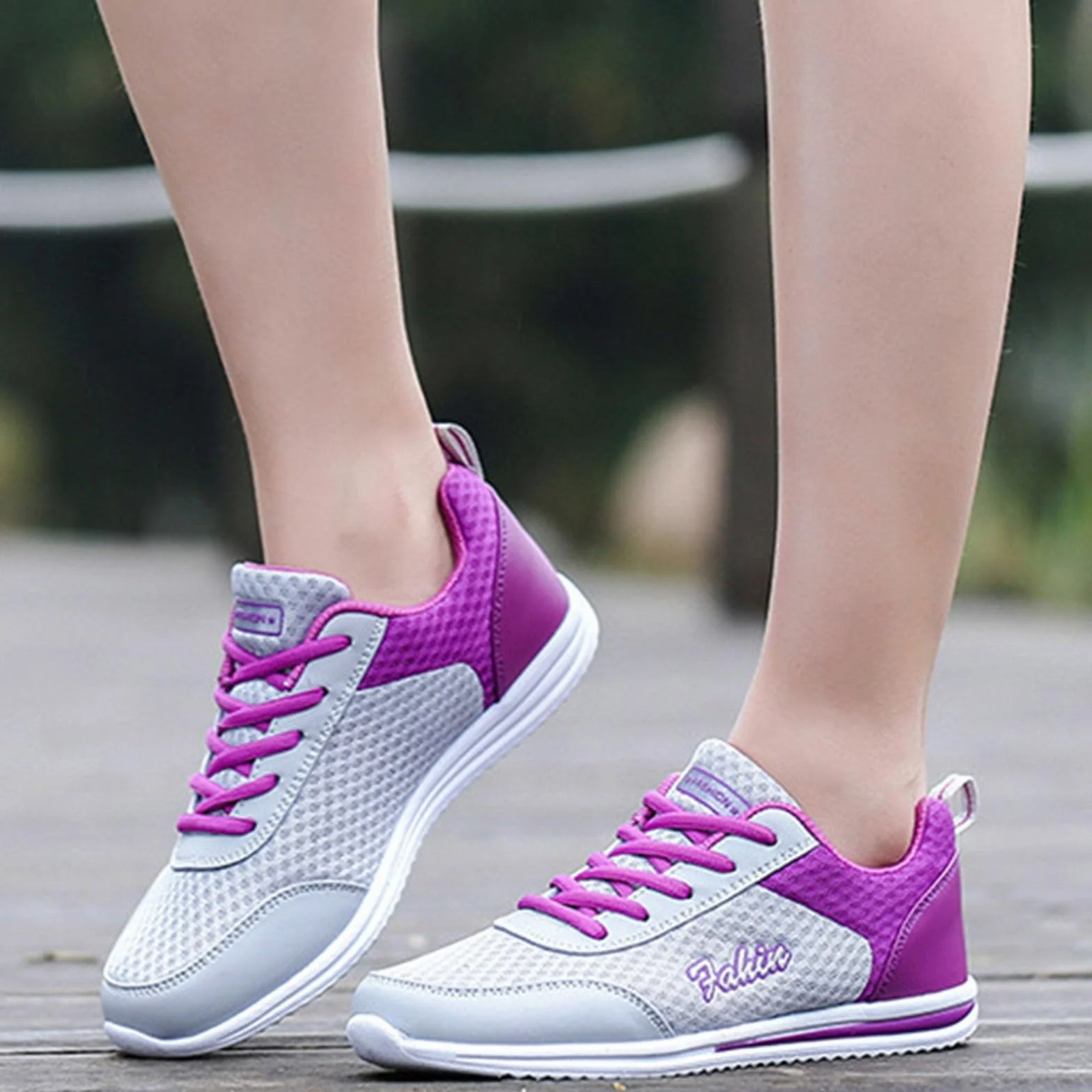 Chaussures de bowling respirantes en maille pour femme