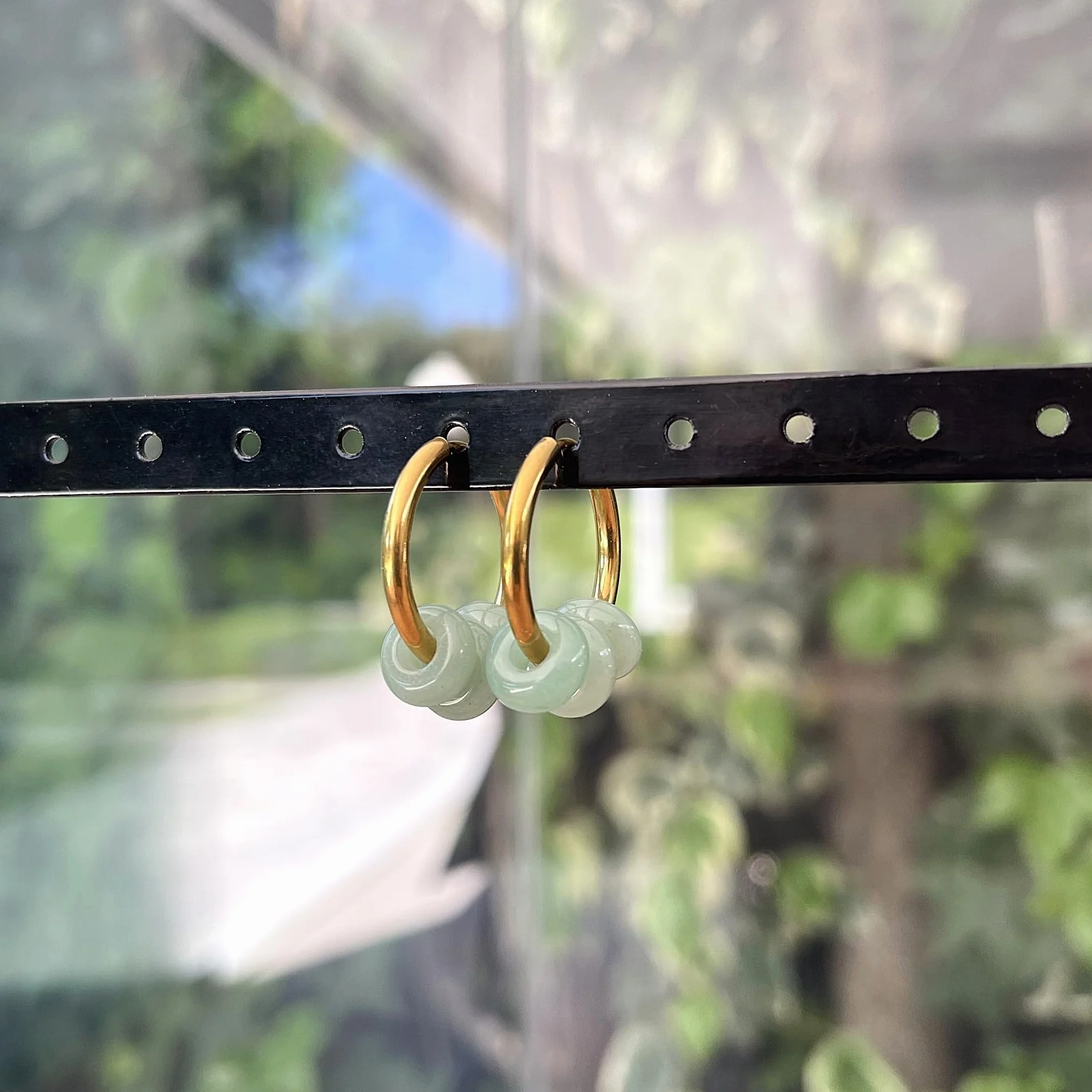 Boucles d'Oreilles Créoles Plaquées Or 24 Carats Pierre Naturelle Donut ASTER ALHELÍ