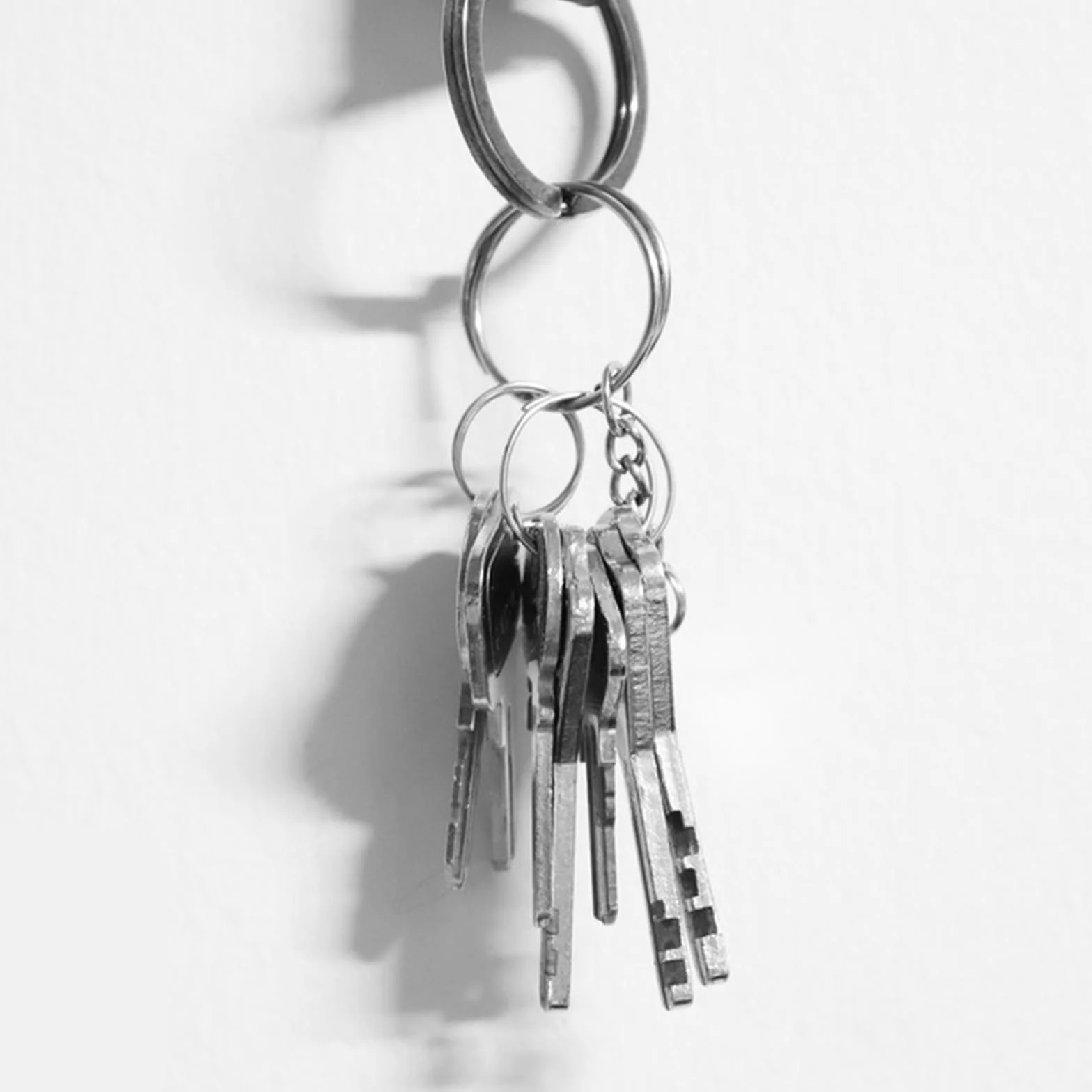 Anneaux Porte Clé 120 Pièces en Métal avec Chaîne 25mm pour Travaux Manuels Bricolage