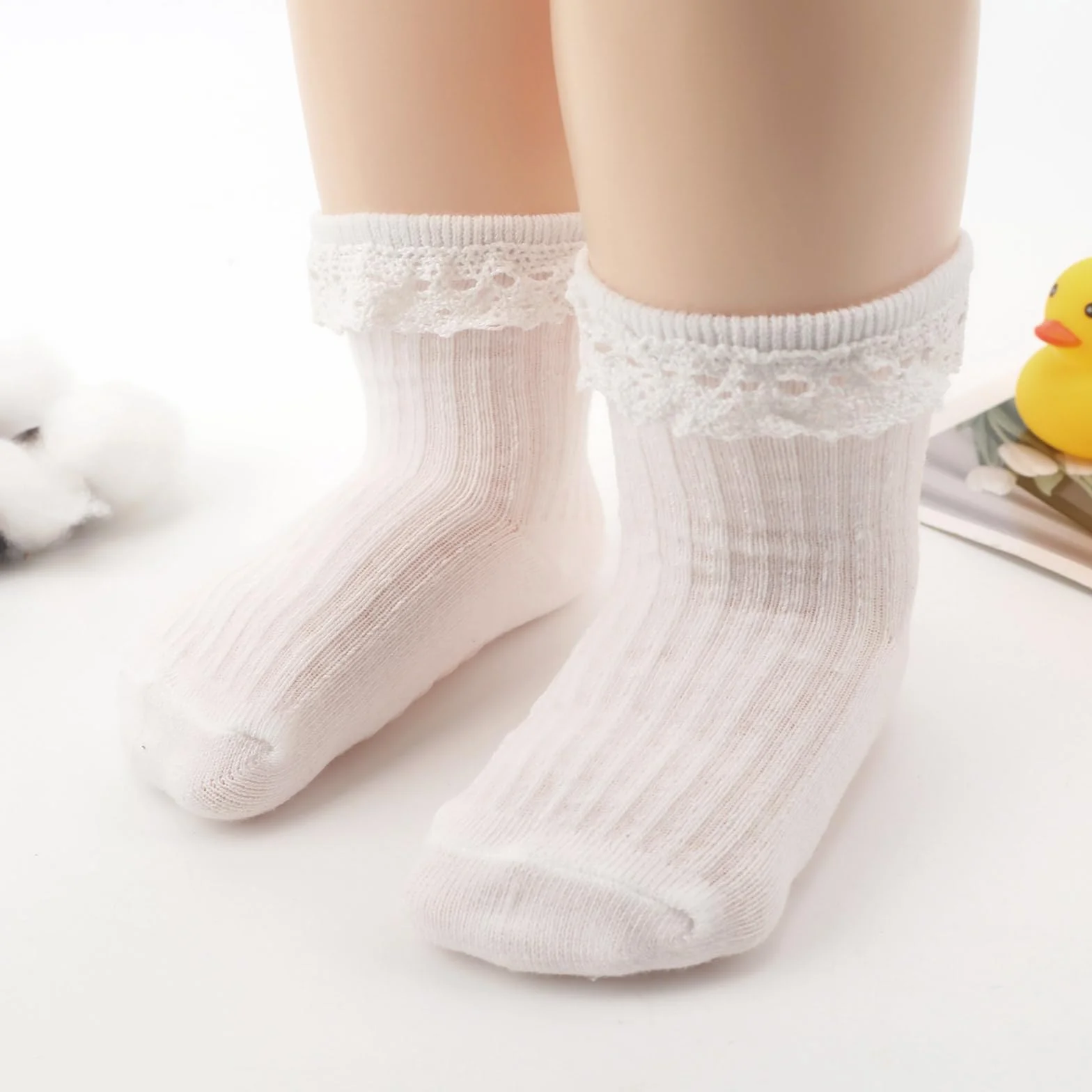DRESHOW Chaussettes Dentelle Bébé Froufrous Antidérapantes Nouveau-nés Filles