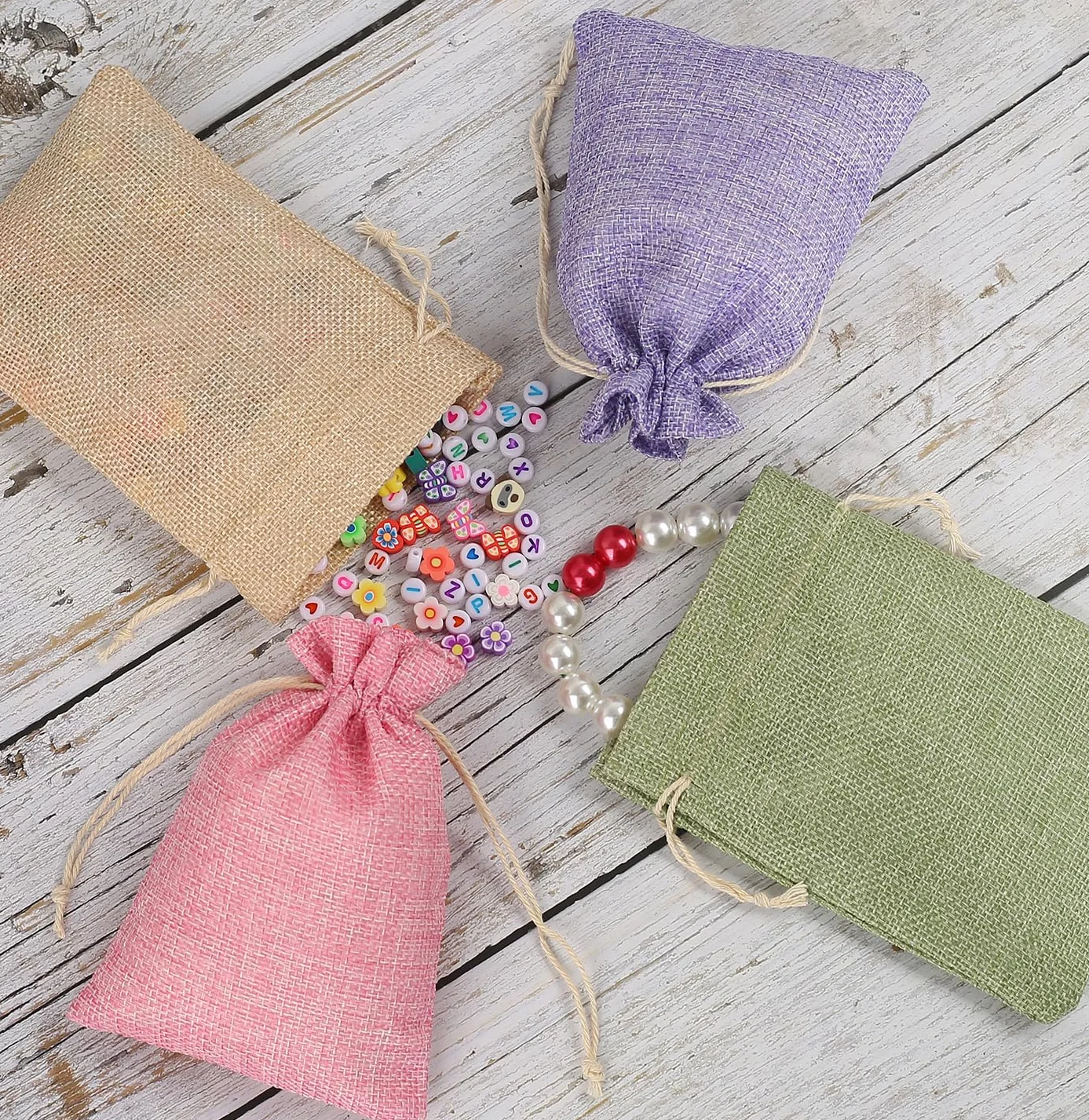 Sachets en Jute 24 Pièces Petit Pochette en Lin Sacs Cadeau avec Cordon Serrage pour Lavande, Bijoux, Mariage