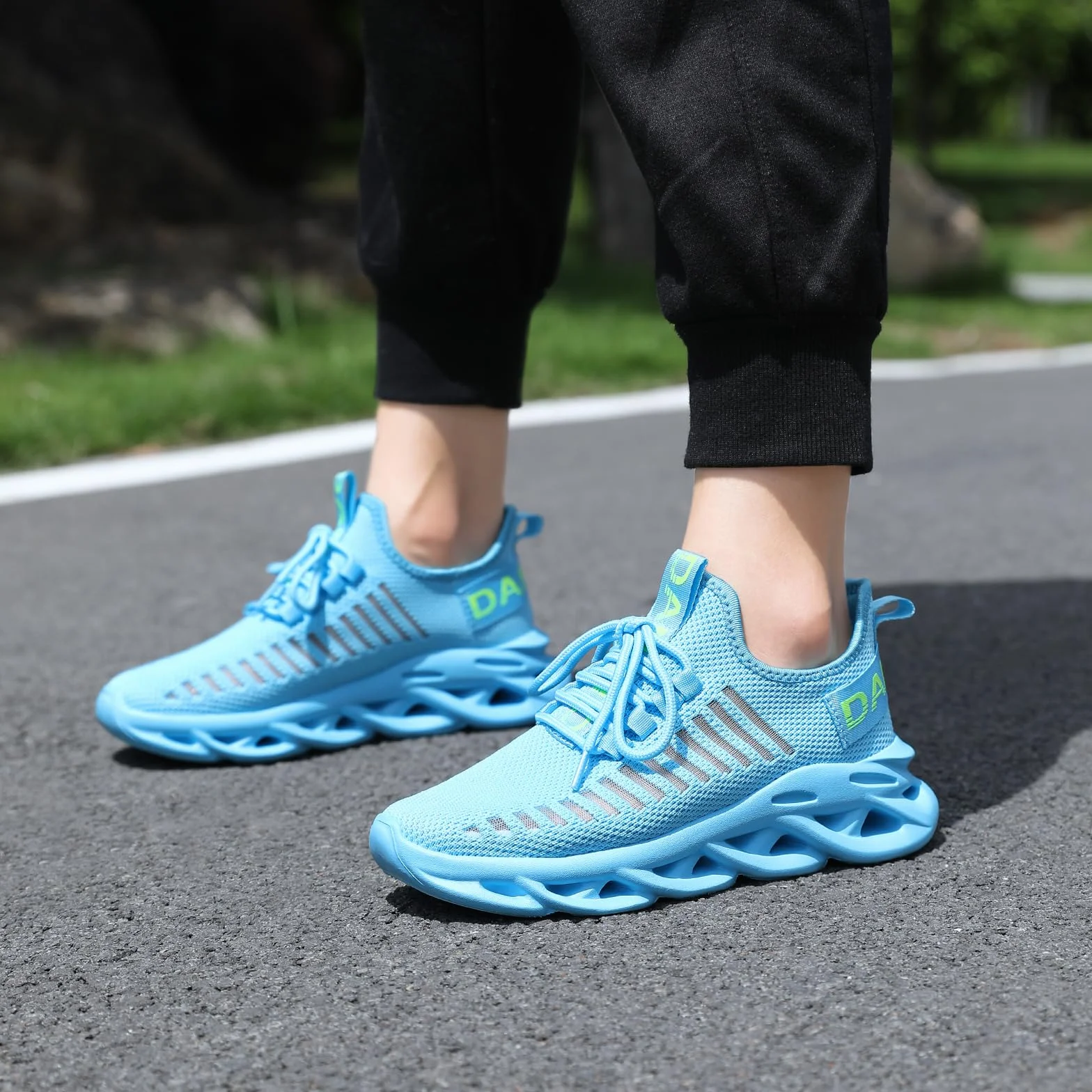 Dannto Chaussures de Sport Running Basket Homme Femme Course Fitness Tennis Gym Respirantes Sneakers Casual Multicolore Légères