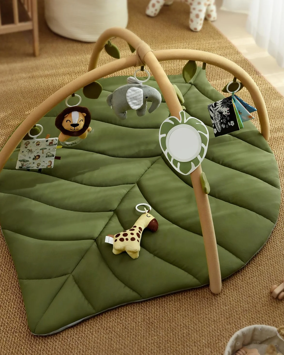 Blissful Diary Tapis d'éveil Bébé avec Arche Amovible, 6 Jouets, Développement Sensoriel et Moteur, Vert Forêt