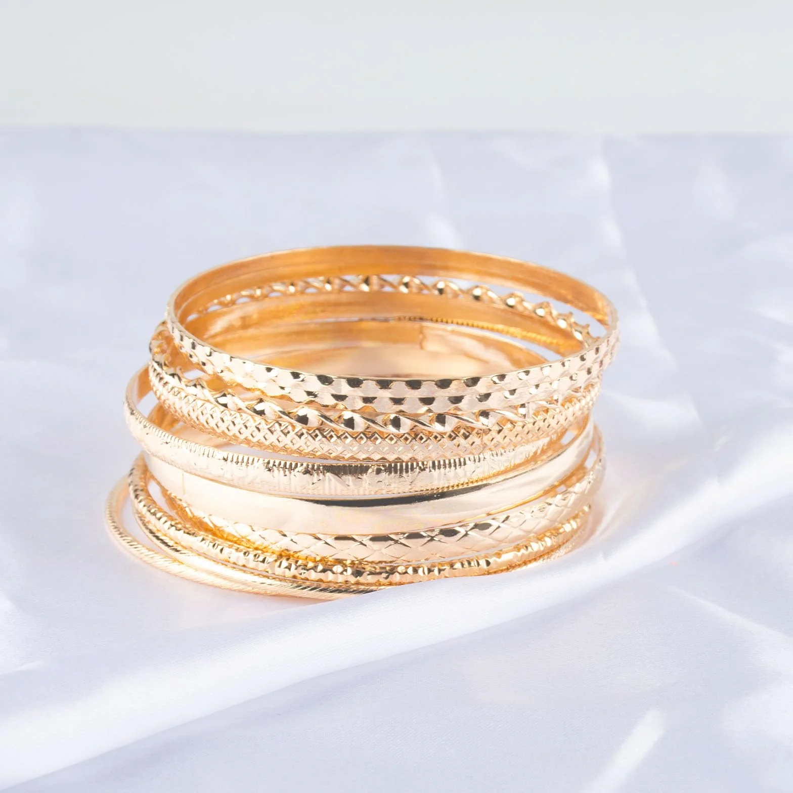 Set de 10 Bracelets pour Femmes Bohemia Vintage Ajustables Empilables Bijoux de Bras Mariage Fête