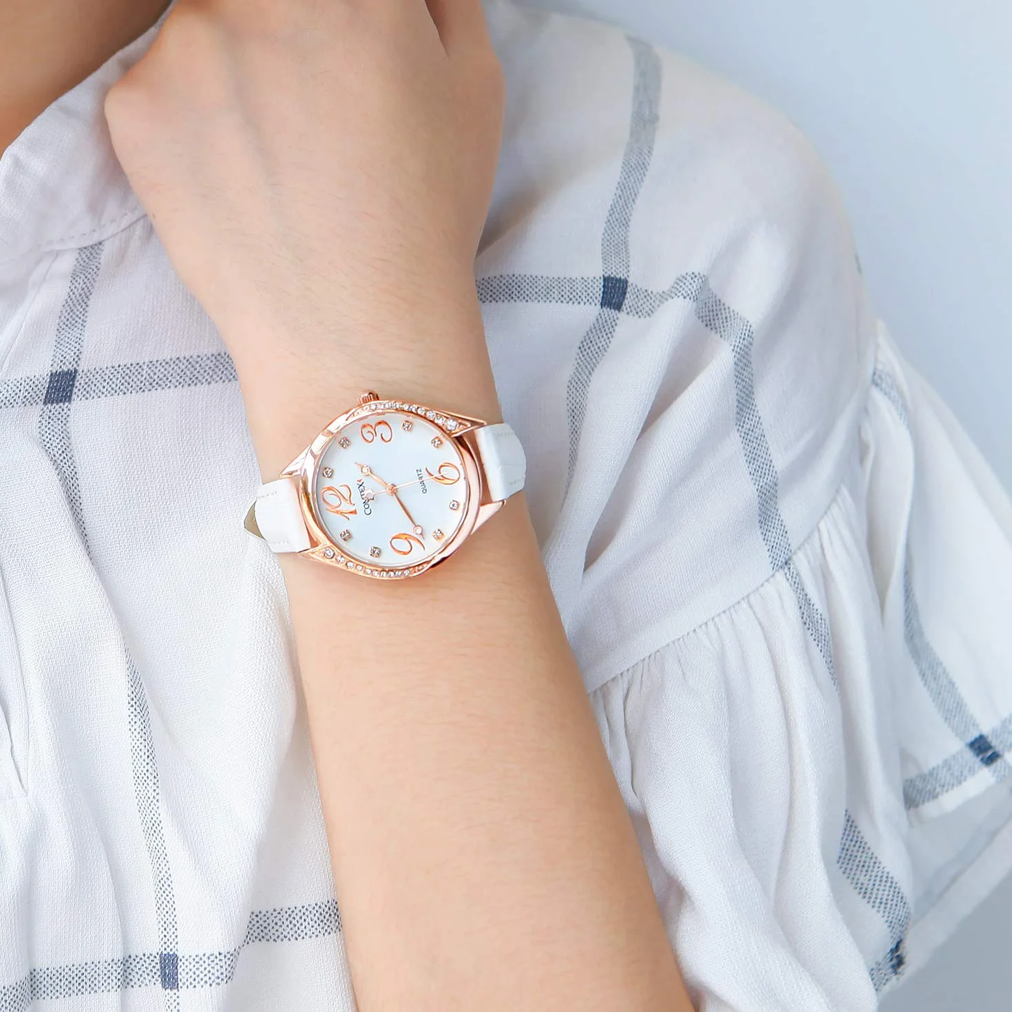 Comtex Montre Femme Or Rose Gros Cadran Diamant Cristal Blanc Cuir