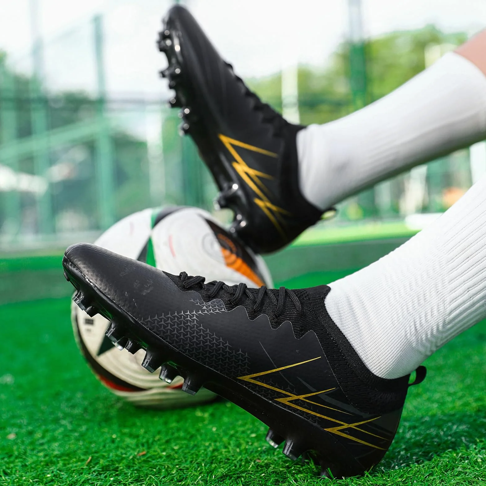Chaussures de Football Homme Crampons Taille 39-45