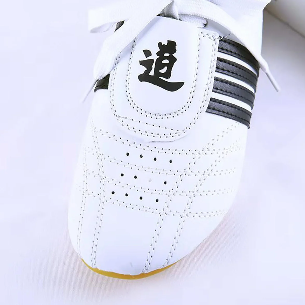Chaussures de Taekwondo Arts Martiaux Semelle Souple Homme Femme Enfants