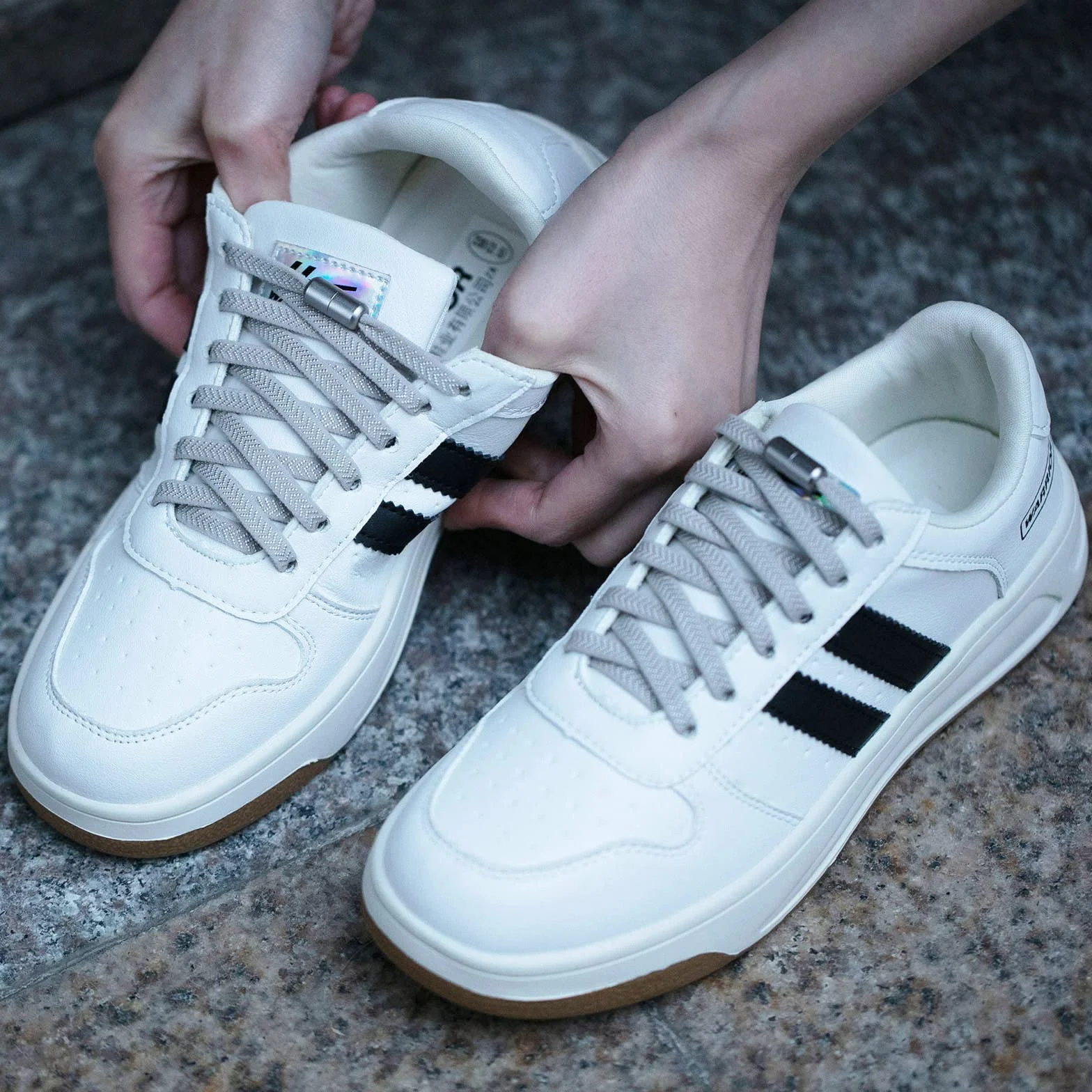 Lacets Élastiques Plats avec Fermeture en Métal Sans Nœuds pour Chaussures