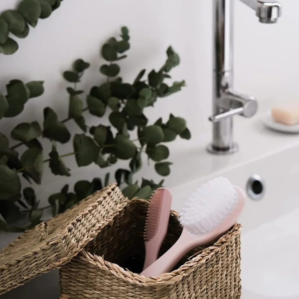 BÉABA Peigne et Brosse à Cheveux Bébé Enfant avec Rangement Intégré Old Pink