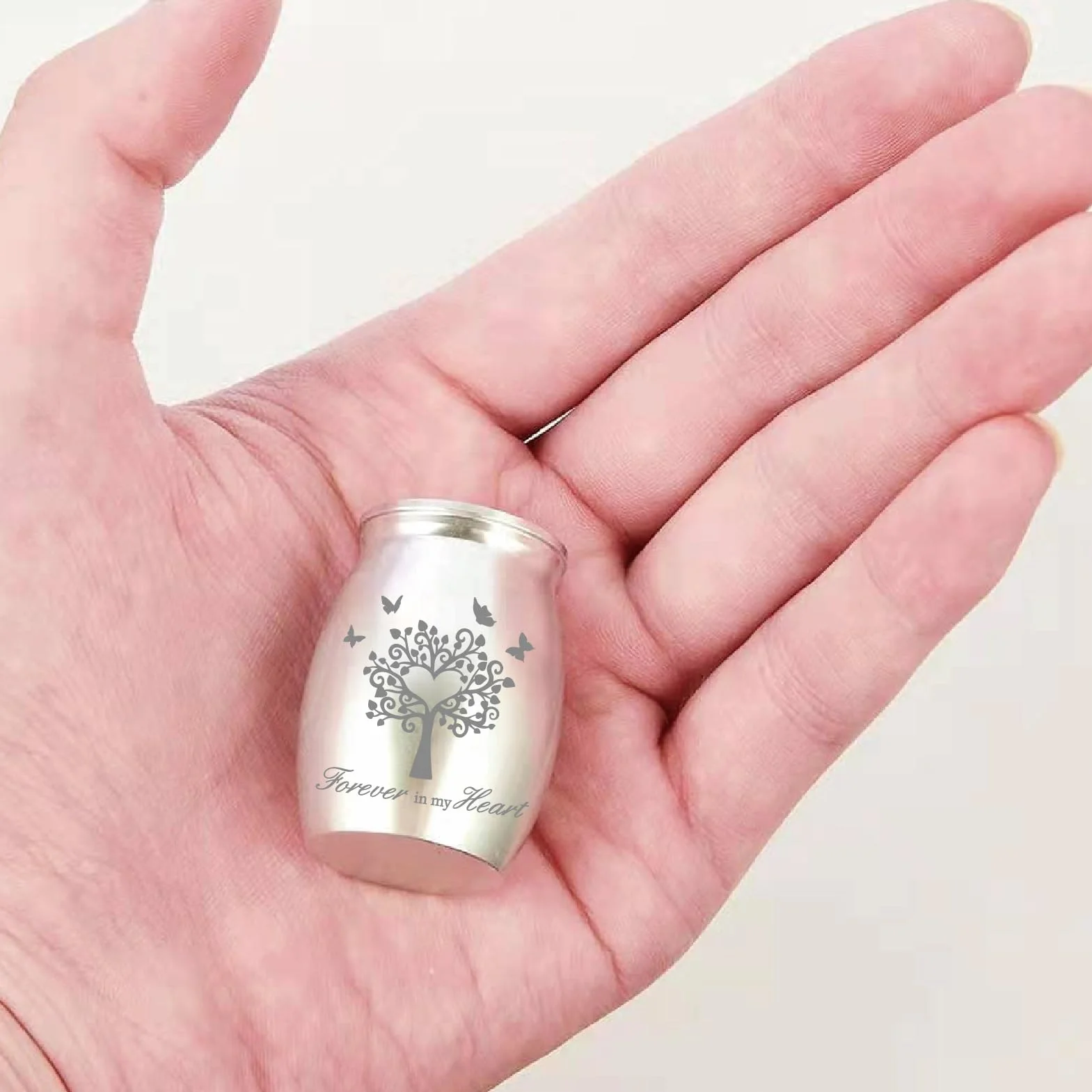 CREATCABIN Petite Urne Souvenir Mini Urnes Crémation Arbre de Vie Papillon Acier Inoxydable Argent pour Animal Domestique Humain