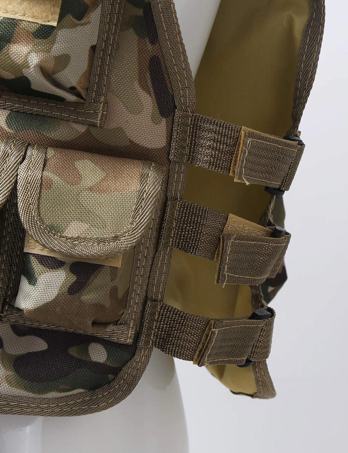 Oyolan Gilet de Pêche pour Enfant Garçon Fille Photographe Multipoches Camouflage Veste sans Manches Réglable Chasse Camping