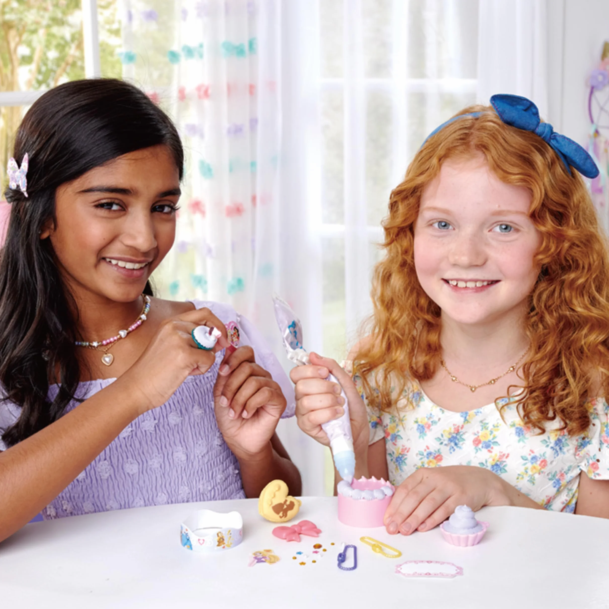 Pati-School Kit de Création Princesses Disney Loisir Créatif Enfants 6 Ans+ Glaçage Décoration Accessoires