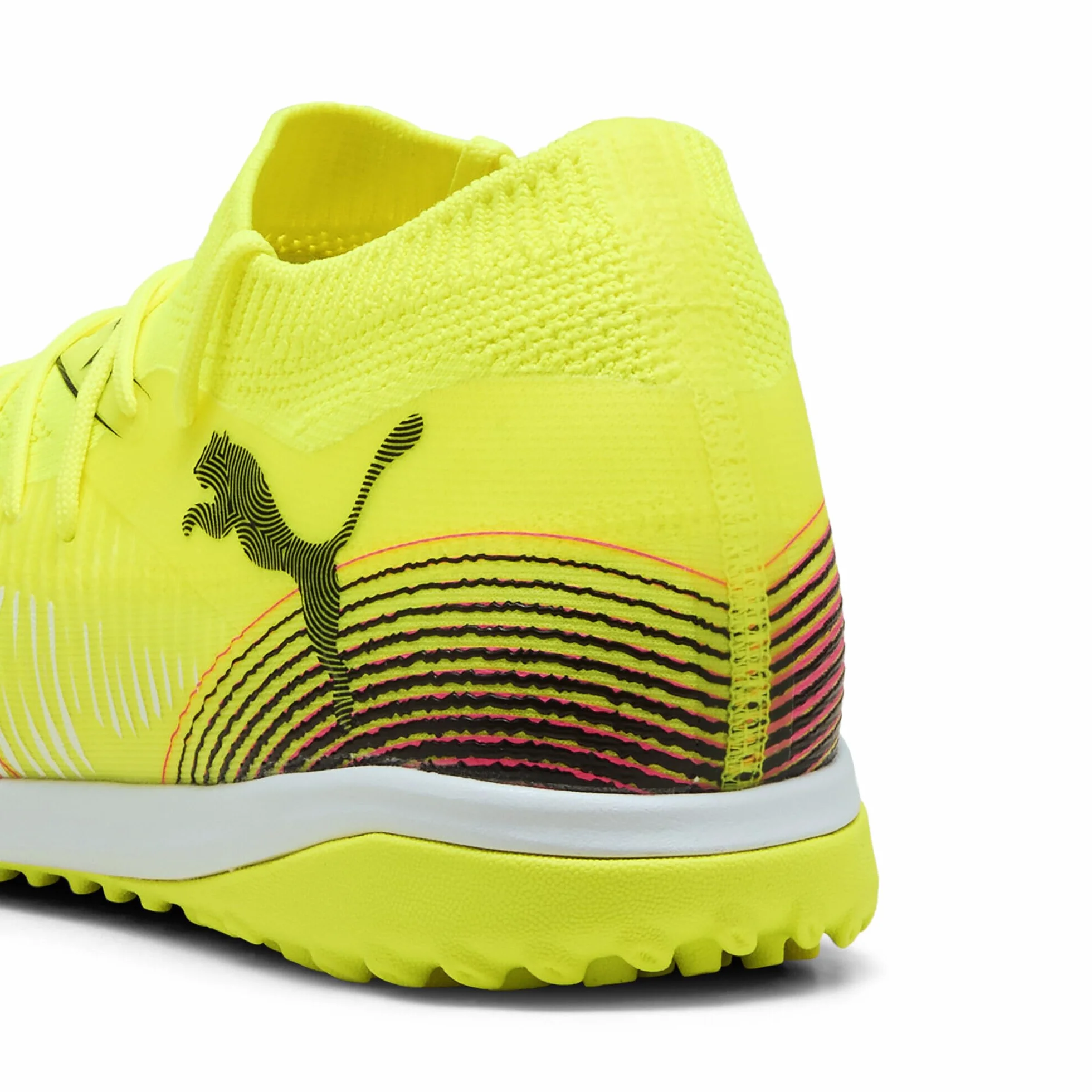 PUMA Future 8 Match TT Chaussures de Football Unisexe