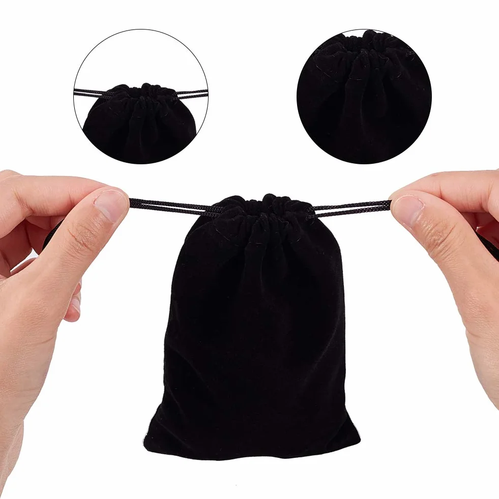 NBEADS Velvet Bags 10x15cm Noir Velvet Pochettes Sacs de Bonbons de Noël Faveur pour Bijoux