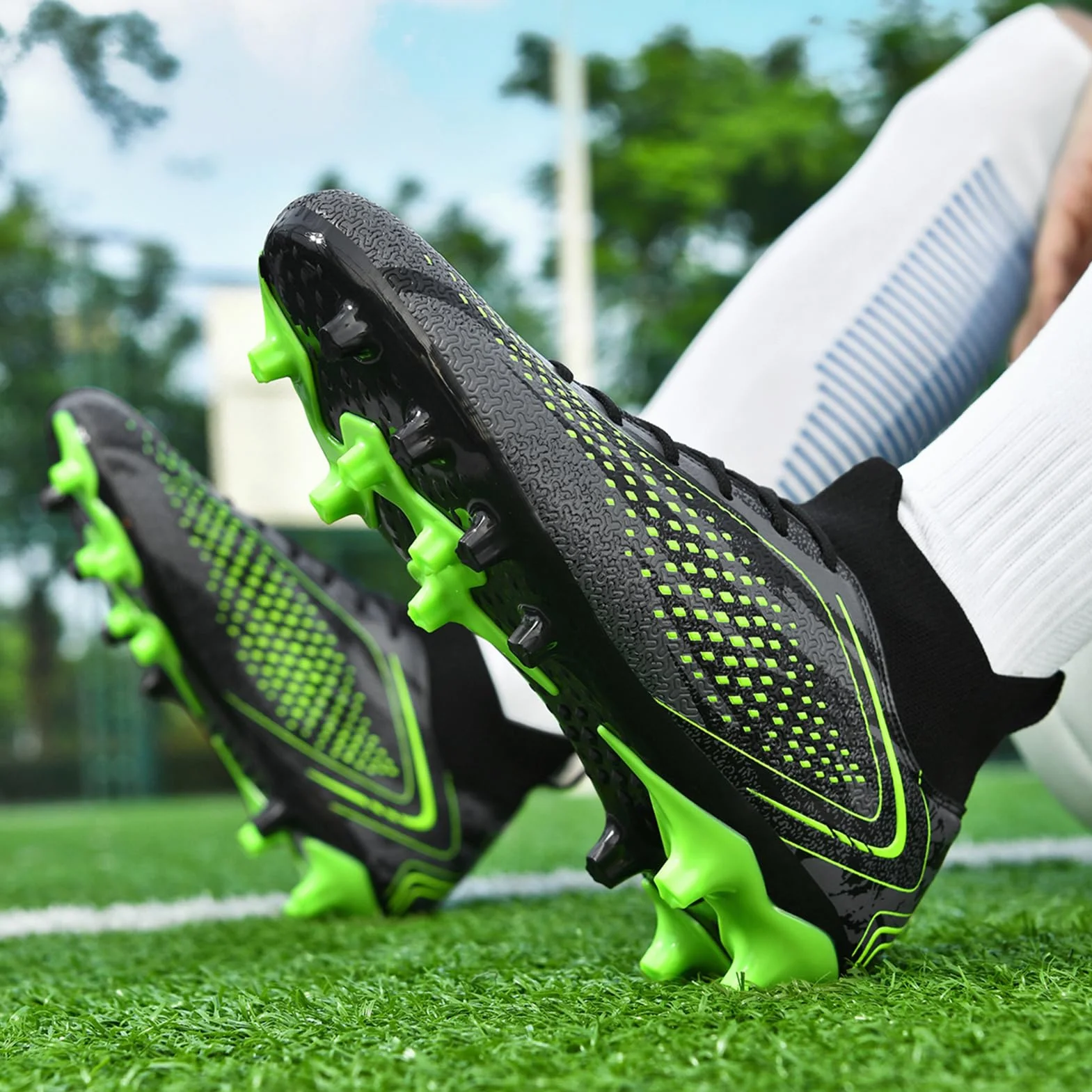 Chaussures de Football Hommes Crampons Enfant Garçon Chaussures de Sport Athlétisme