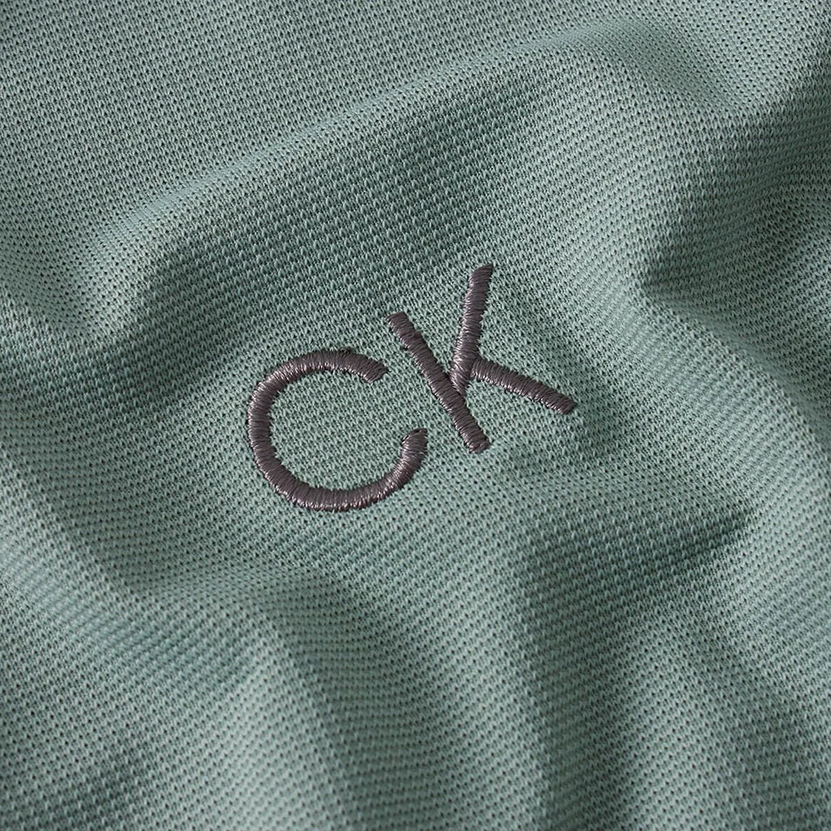 Calvin Klein Hommes Central Eco Polo de Golf légère évacuant l'humidité