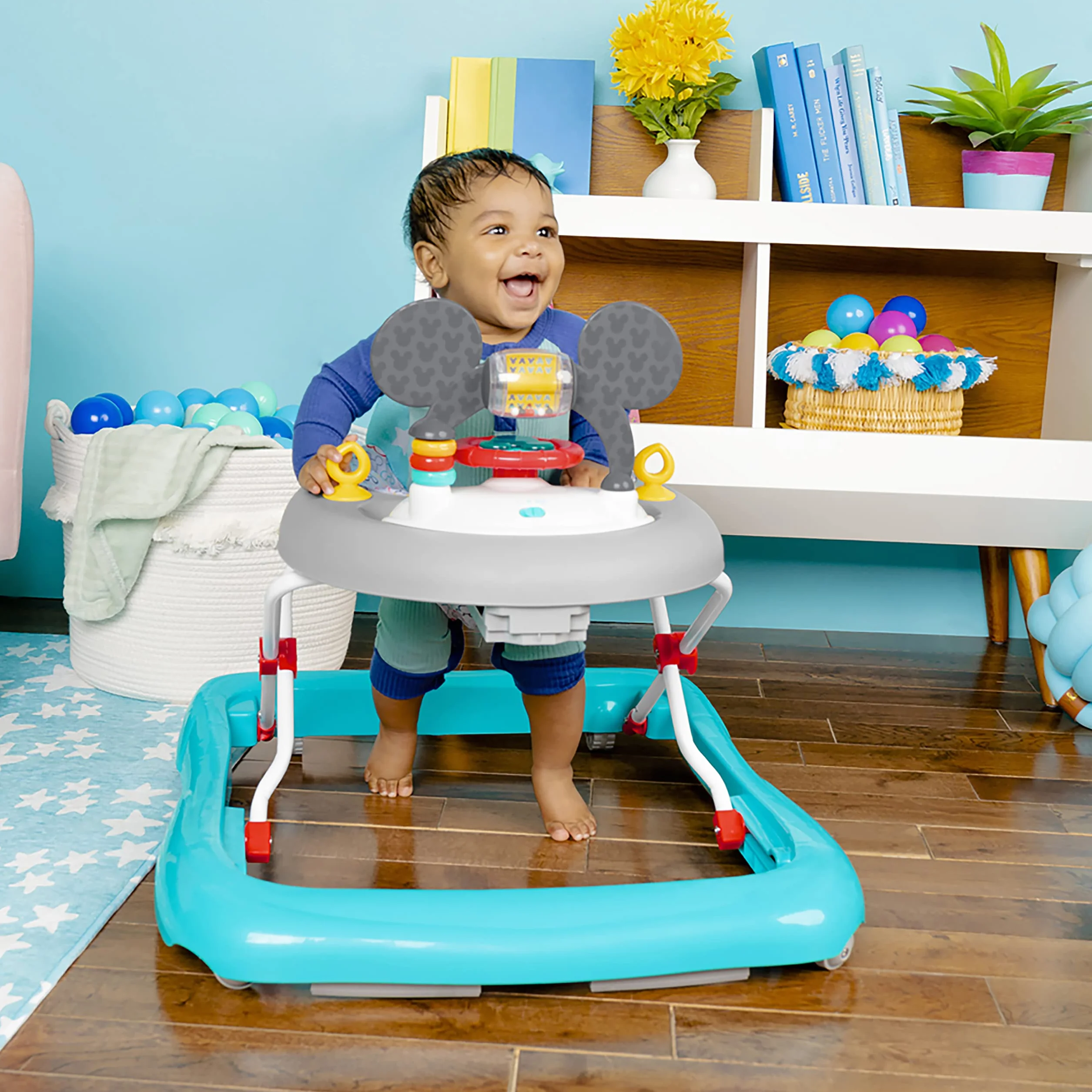 Bright Starts Disney Baby Trotteur Mickey Original Bestie 2 en 1 Centre d'activités avec lumières et musique, hauteur réglable