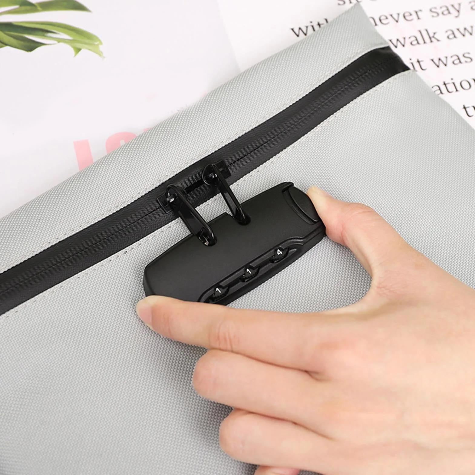 Sac Avec Serrure Pochette Sécurisée Organisateur Étanche Portable Voyage Bureau École