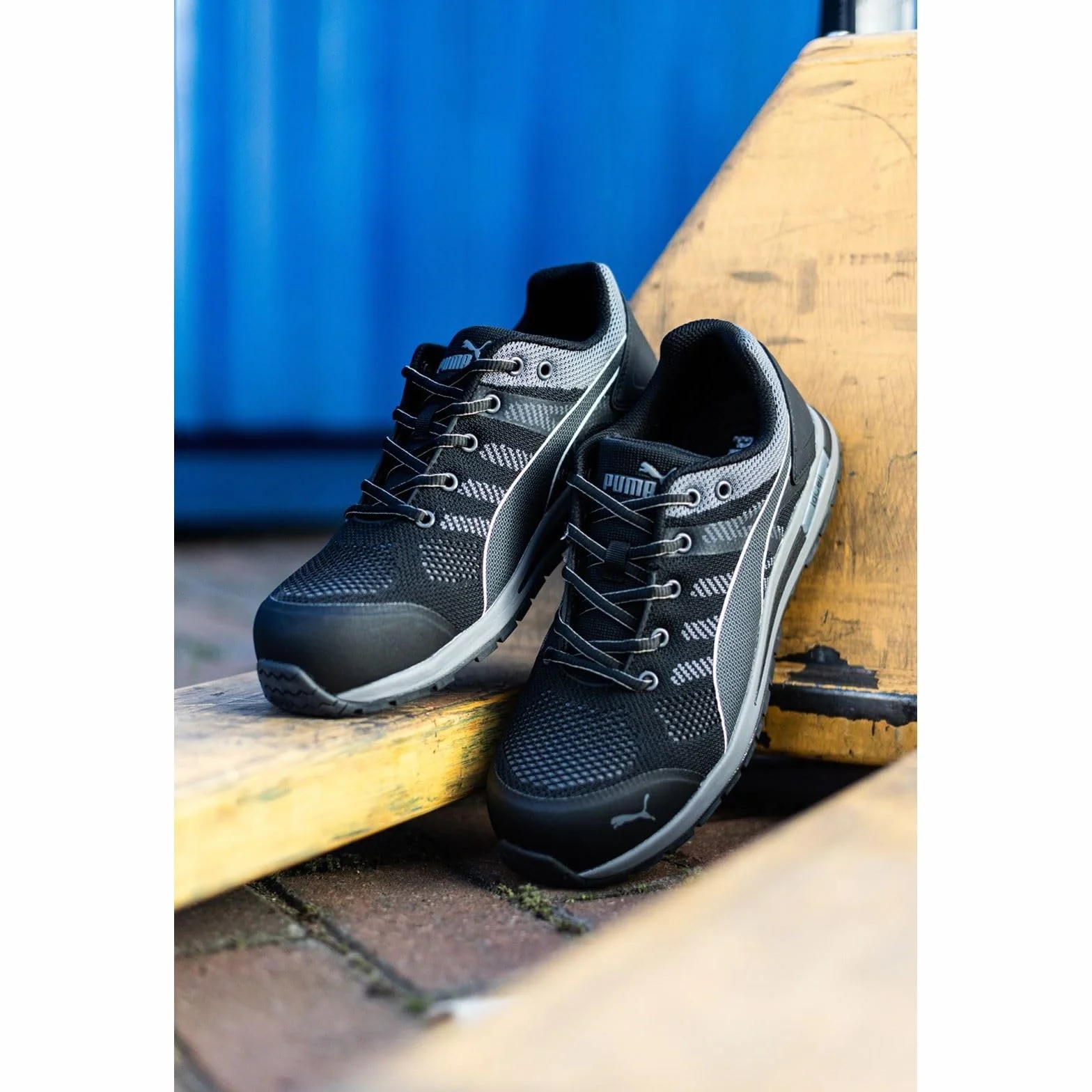 Puma Elevate Knit Black Low Chaussure d'athlétisme Mixte Noir Gris 43 EU