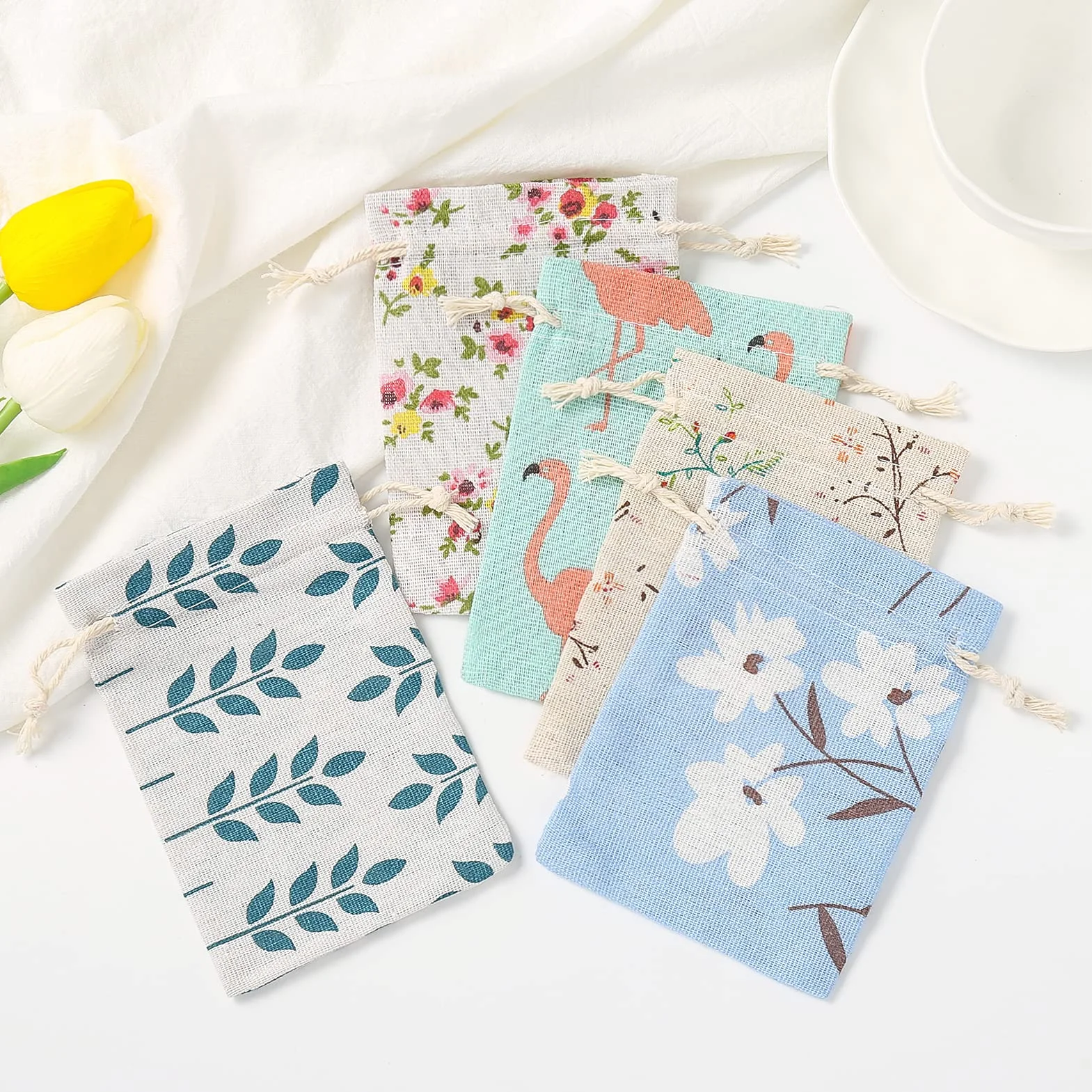 DAHI 25pcs Pochon Coton avec Cordon 10 x 14 cm Sacs Cadeau en Lin Chanvre Jute pour Bijoux