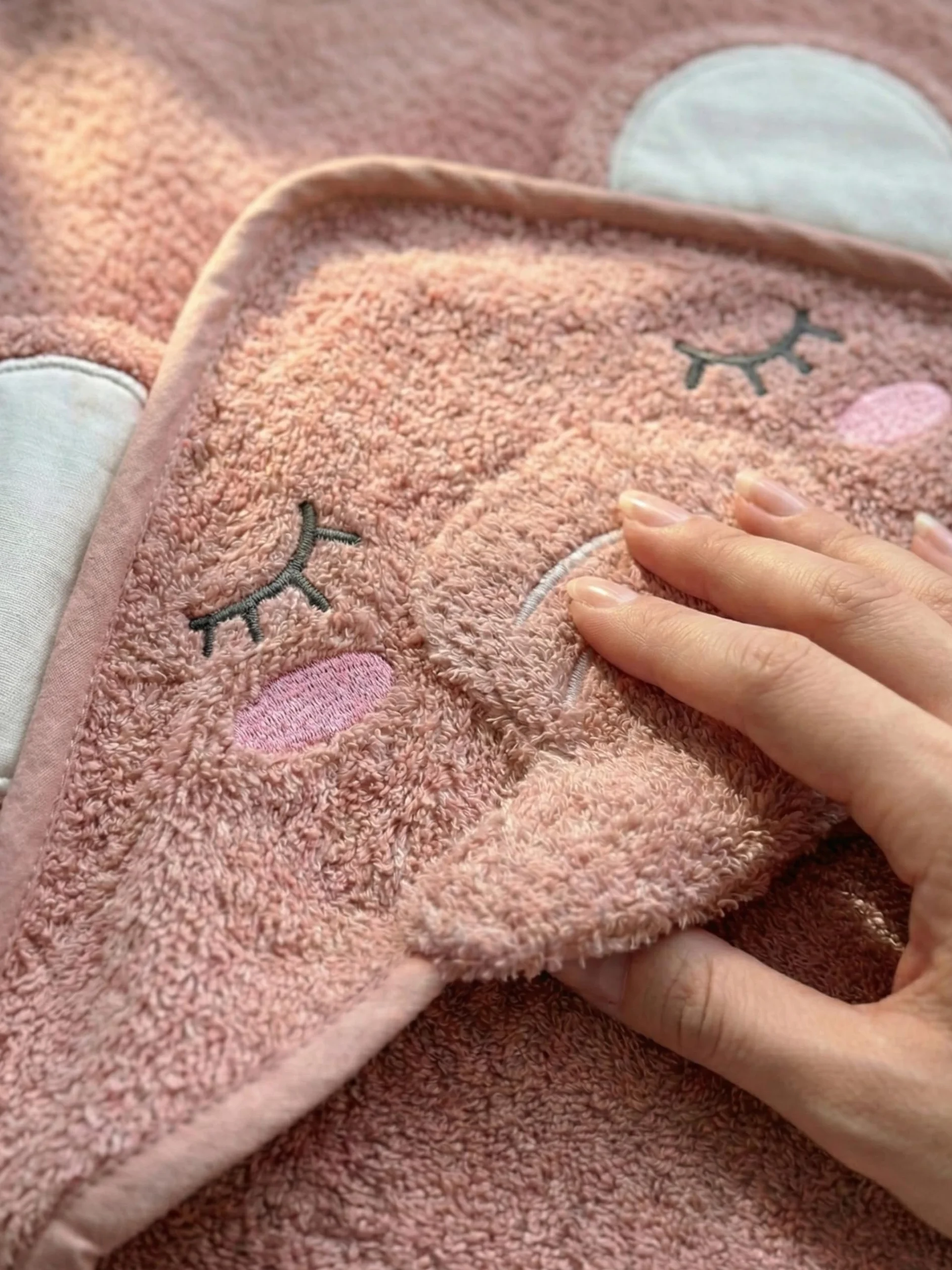 Peignoir de bain nouveau-né Triangulaire Tissu éponge 100% pur coton Capuche Super absorbant 75x75 cm