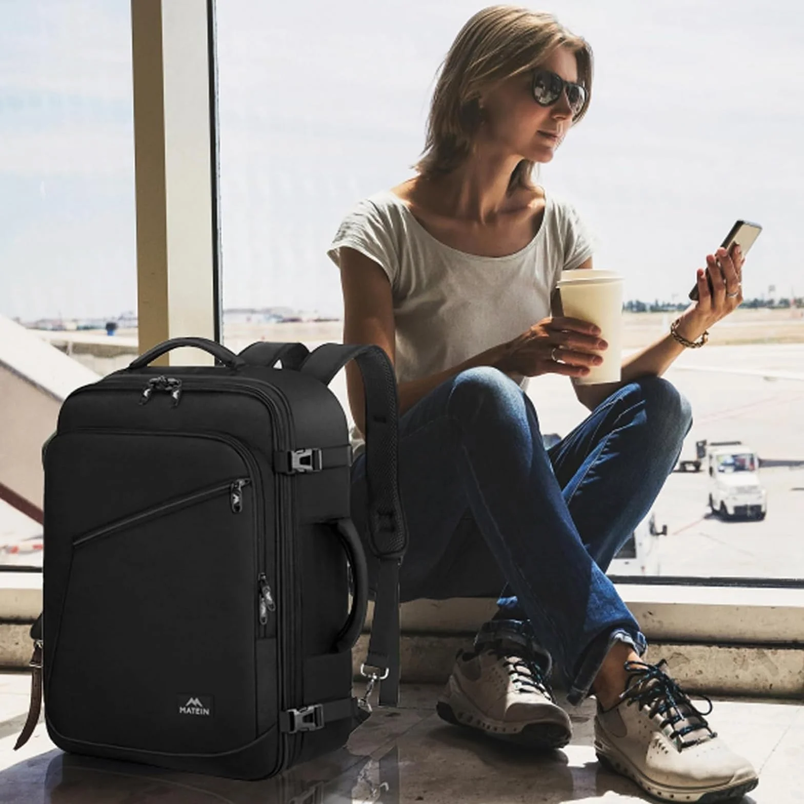 MATEIN Bagage Cabine 40x30x20 Sac à Dos Voyage Avion Compatible Ryanair 30L Imperméable Noir