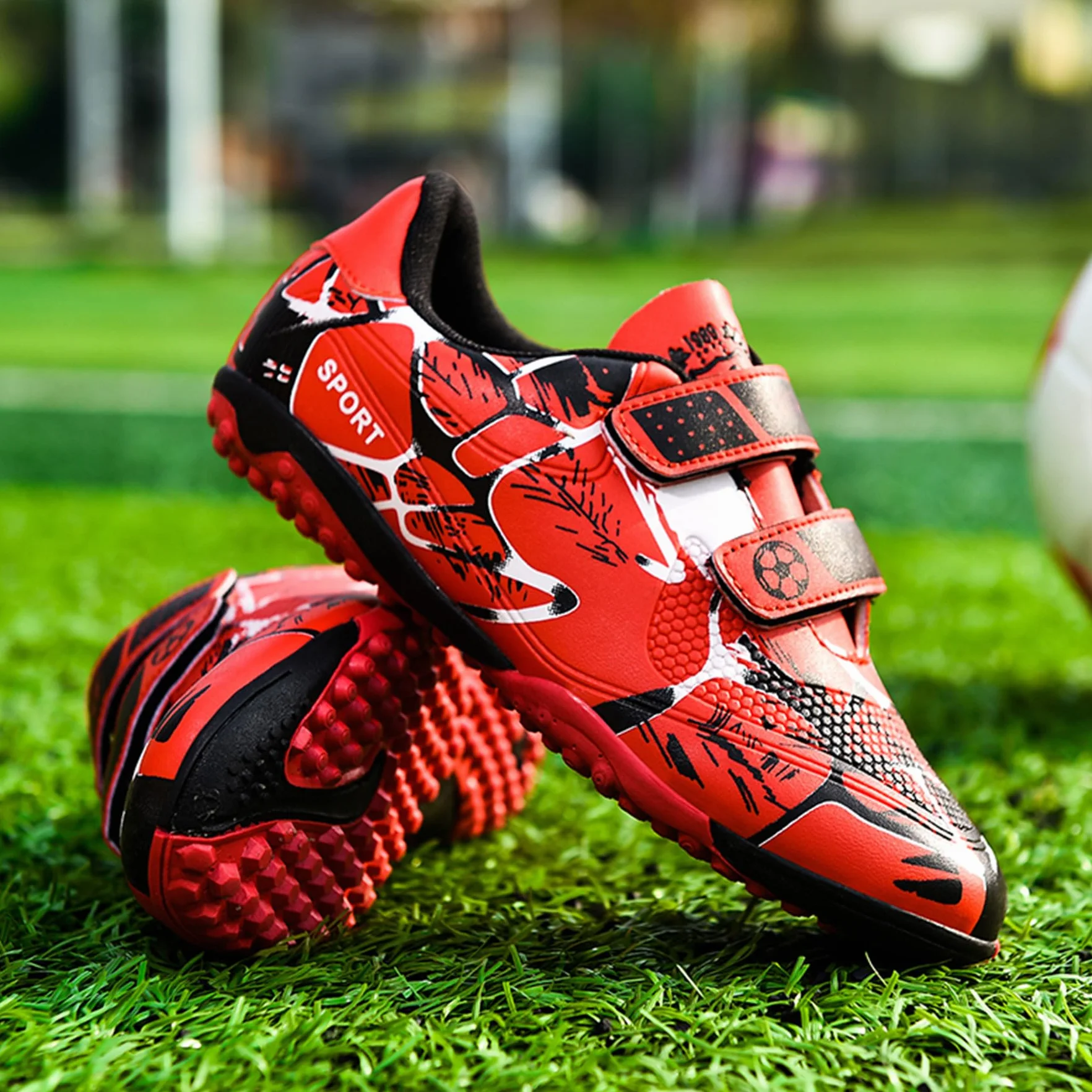 Chaussures de Football Enfant FG/AG Professionnel Plein Air Garçon TF Chaussures d'Entraînement Football Adolescents Antidérapant
