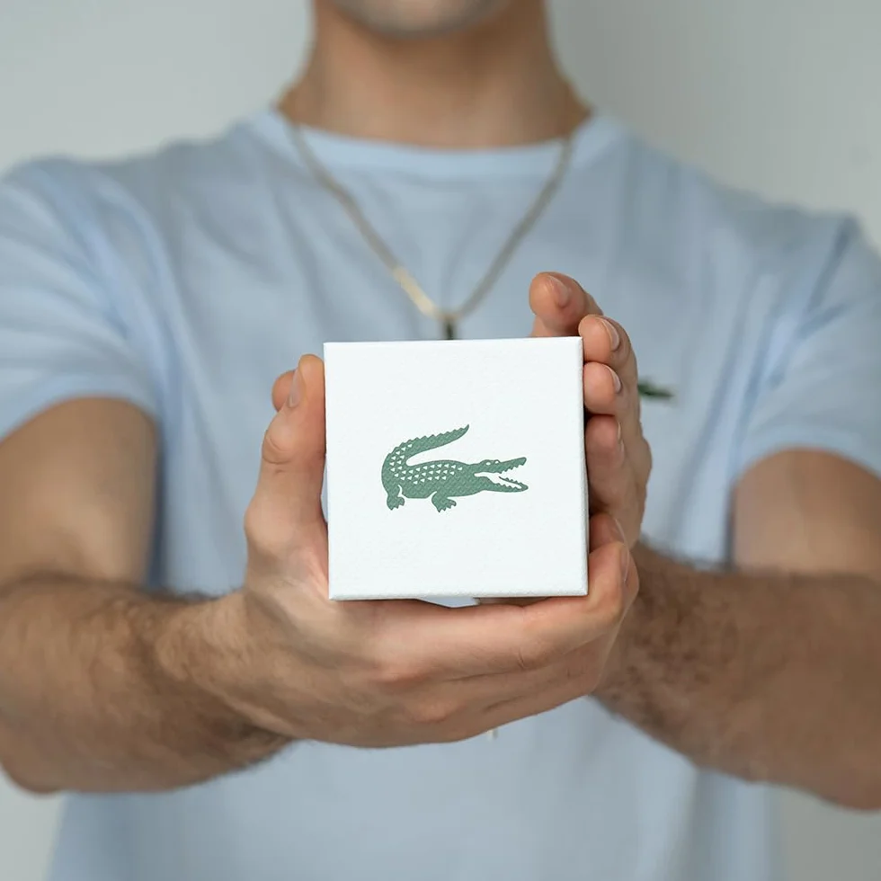 Lacoste Montre Analogique à Quartz Homme Femme Bracelet Silicone Petit Piqué