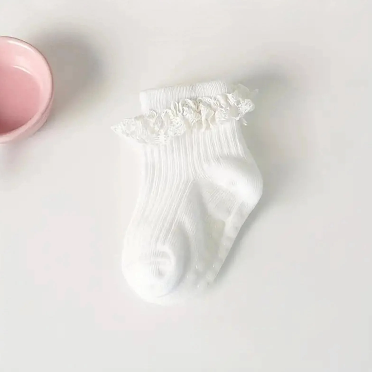 DRESHOW Chaussettes Dentelle Bébé Froufrous Antidérapantes Nouveau-nés Filles
