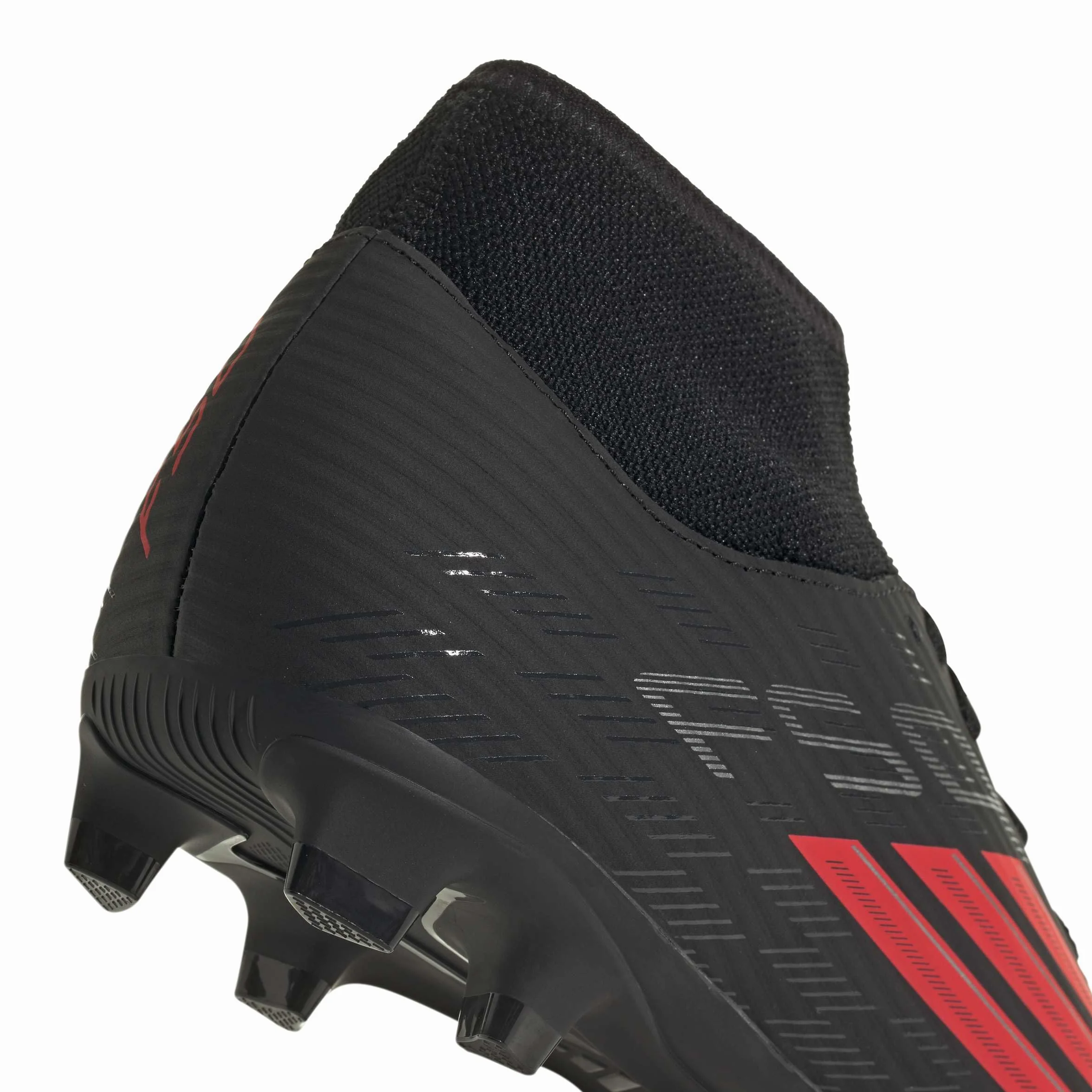 Adidas F50 Club Mid Cut Chaussures de Football Firm Ground Multi Ground