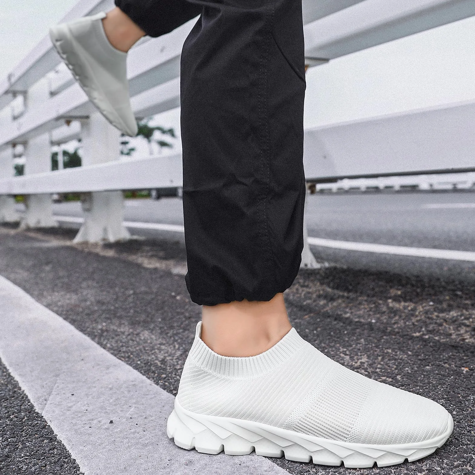 Baskets Homme Running sans Lacets Noir Sport Respirant Slip on Confortables