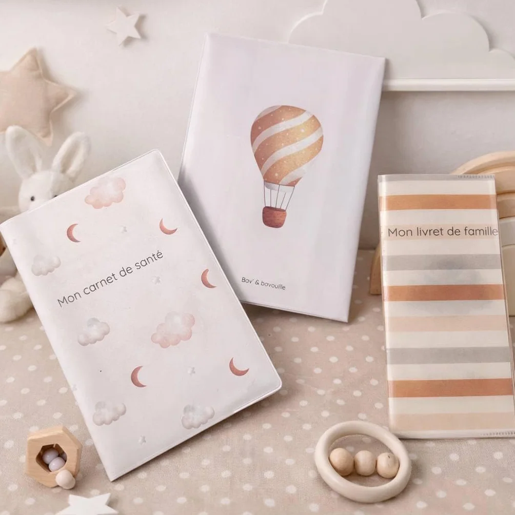 Protège carnet de santé PVC Bav' & Bavouille - Pochette bébé design mixte beige recto verso