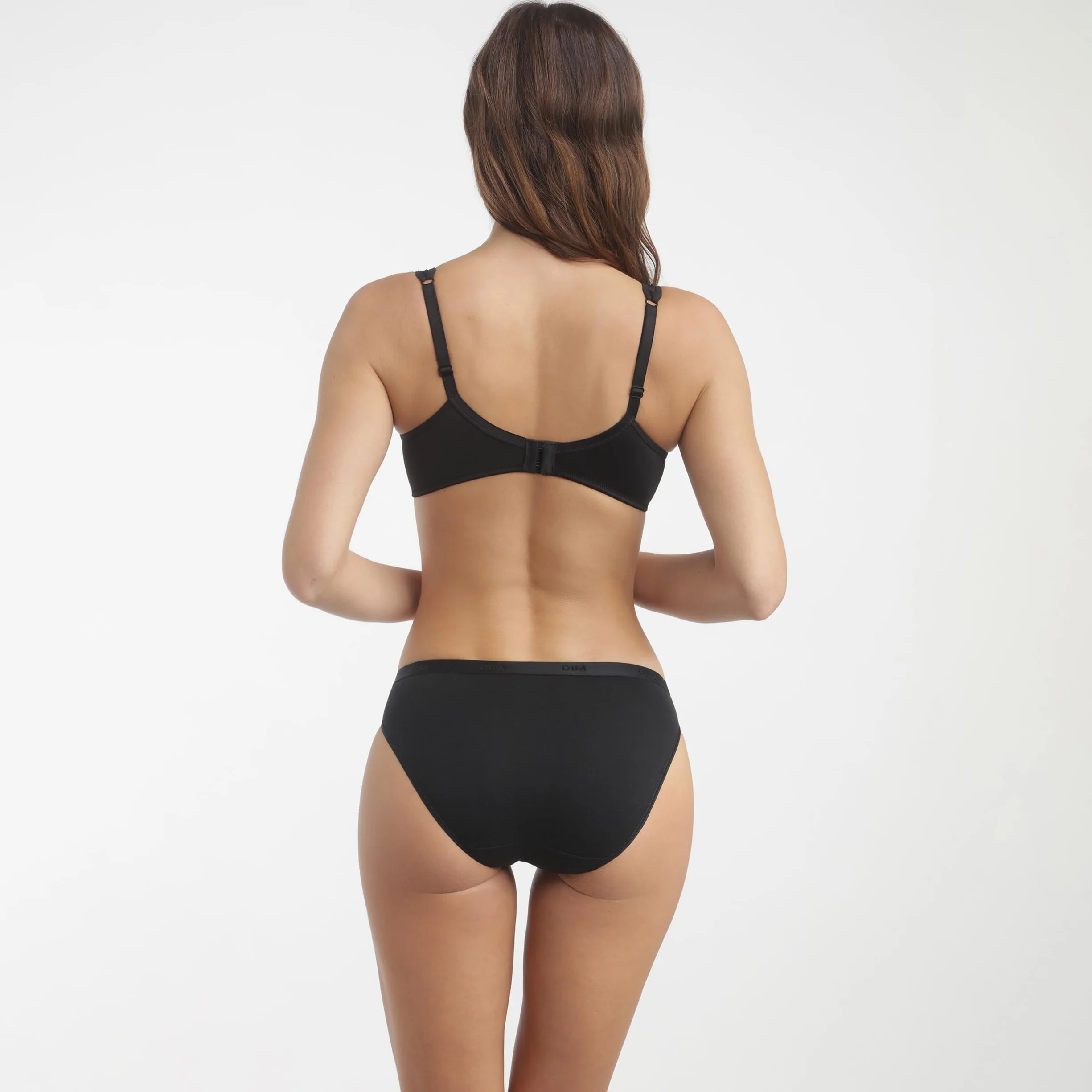 Soutien-Gorge Generous Classic DIM Femme Maintien Parfait Poitrines Généreuses Microfibre Épaisse Stretch Dos U Bretelles Larges