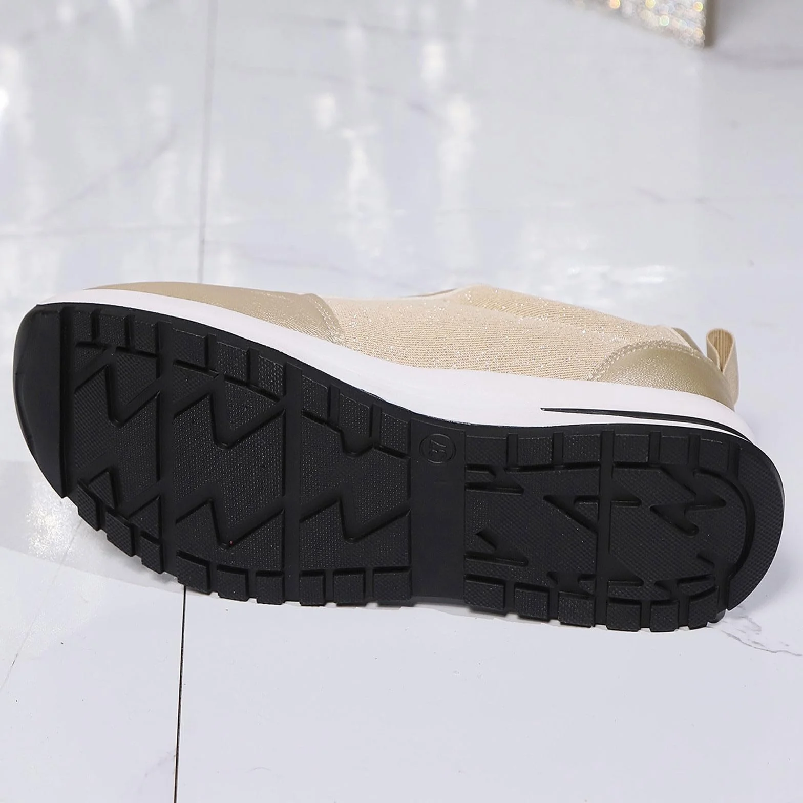 Chaussures de tennis femme baskets tendance maille respirante fermeture éclair compensée bout rond confortables