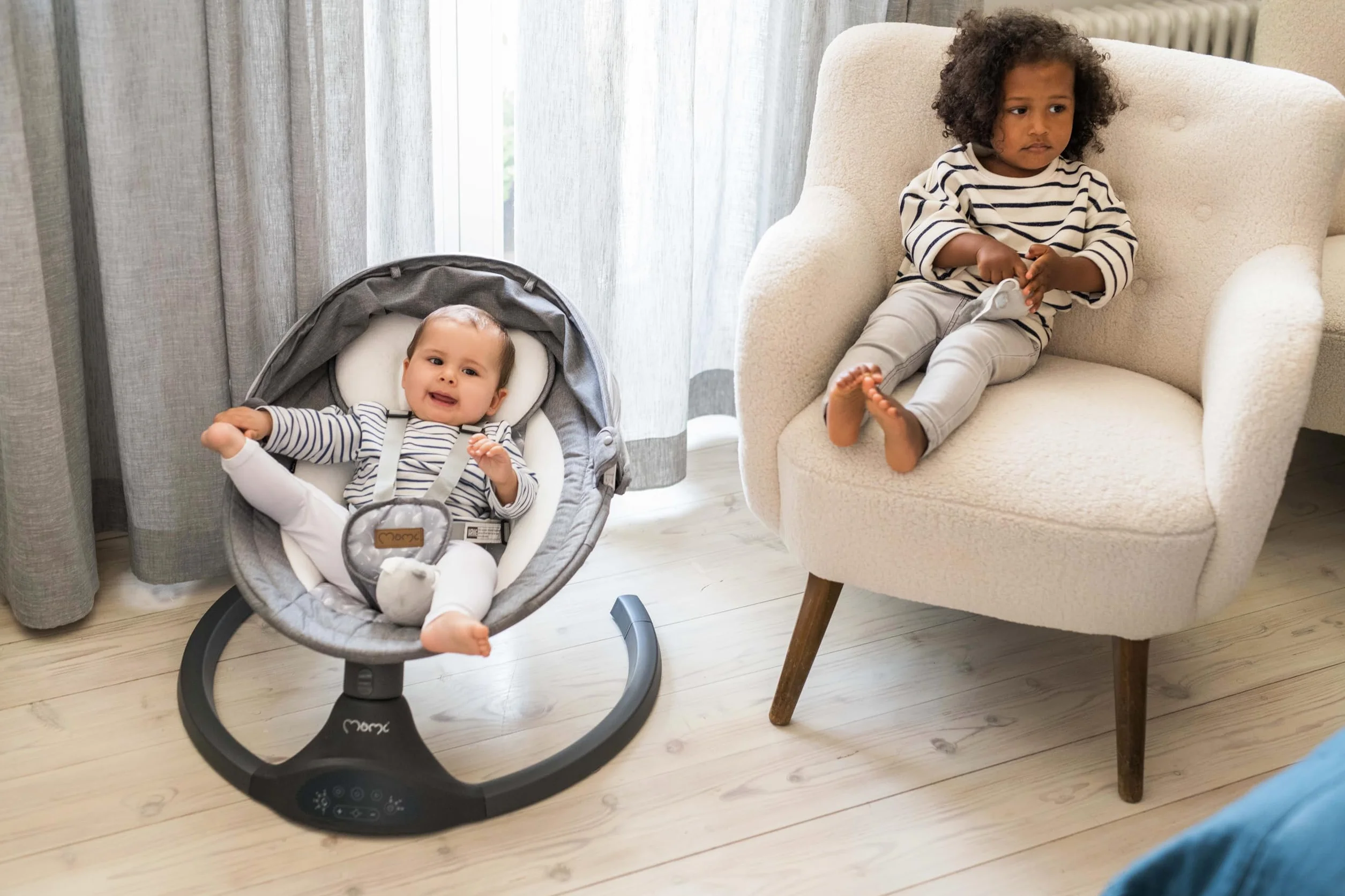 MoMi KENANI Transat balancelle pliable 9 kg télécommande Bluetooth harnais 5 points pare-soleil moustiquaire