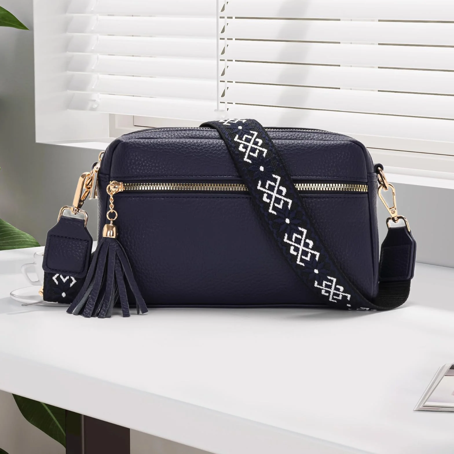 Sac à main femme bandoulière 4 compartiments cuir PU noir LANXINGLUO
