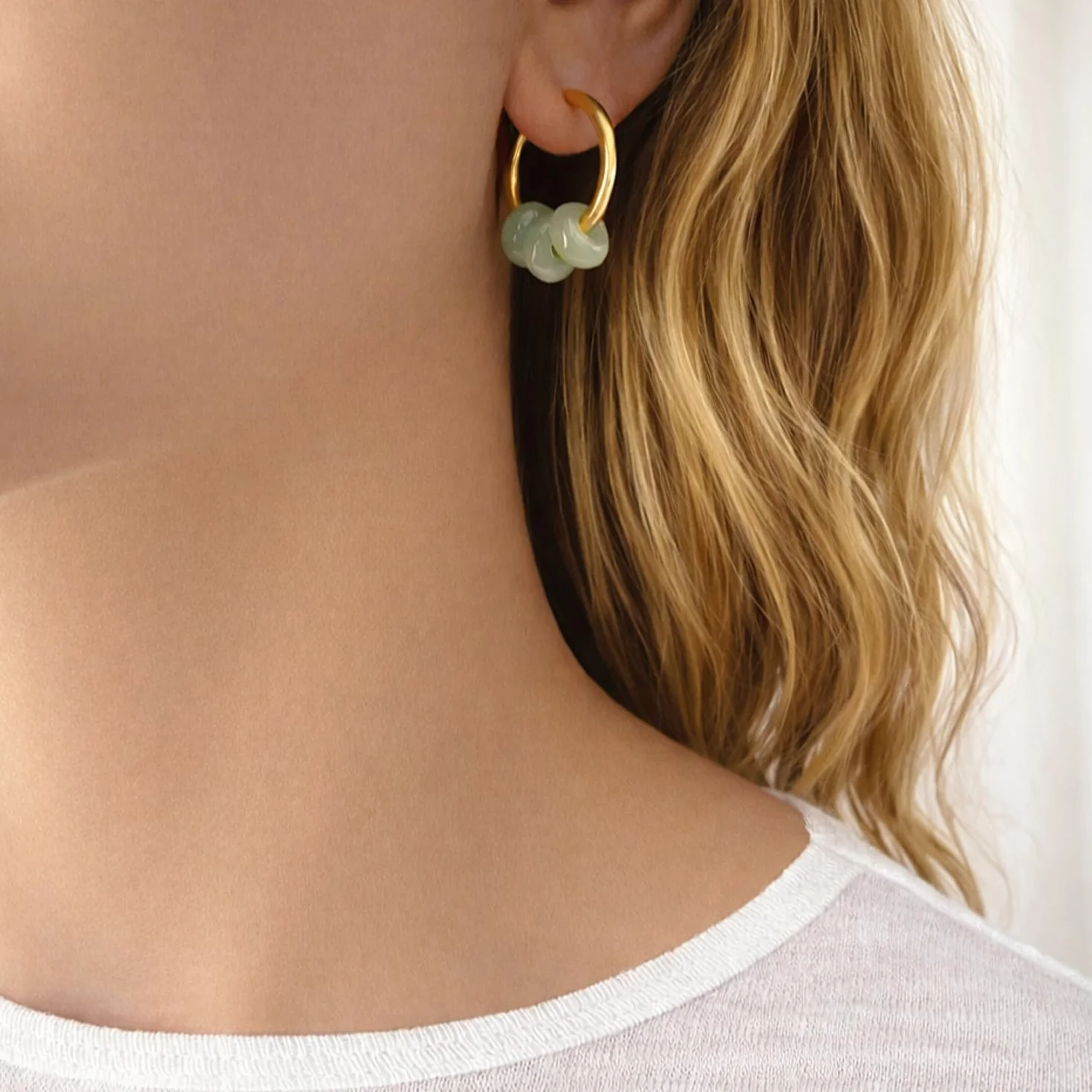 Boucles d'Oreilles Créoles Plaquées Or 24 Carats Pierre Naturelle Donut ASTER ALHELÍ