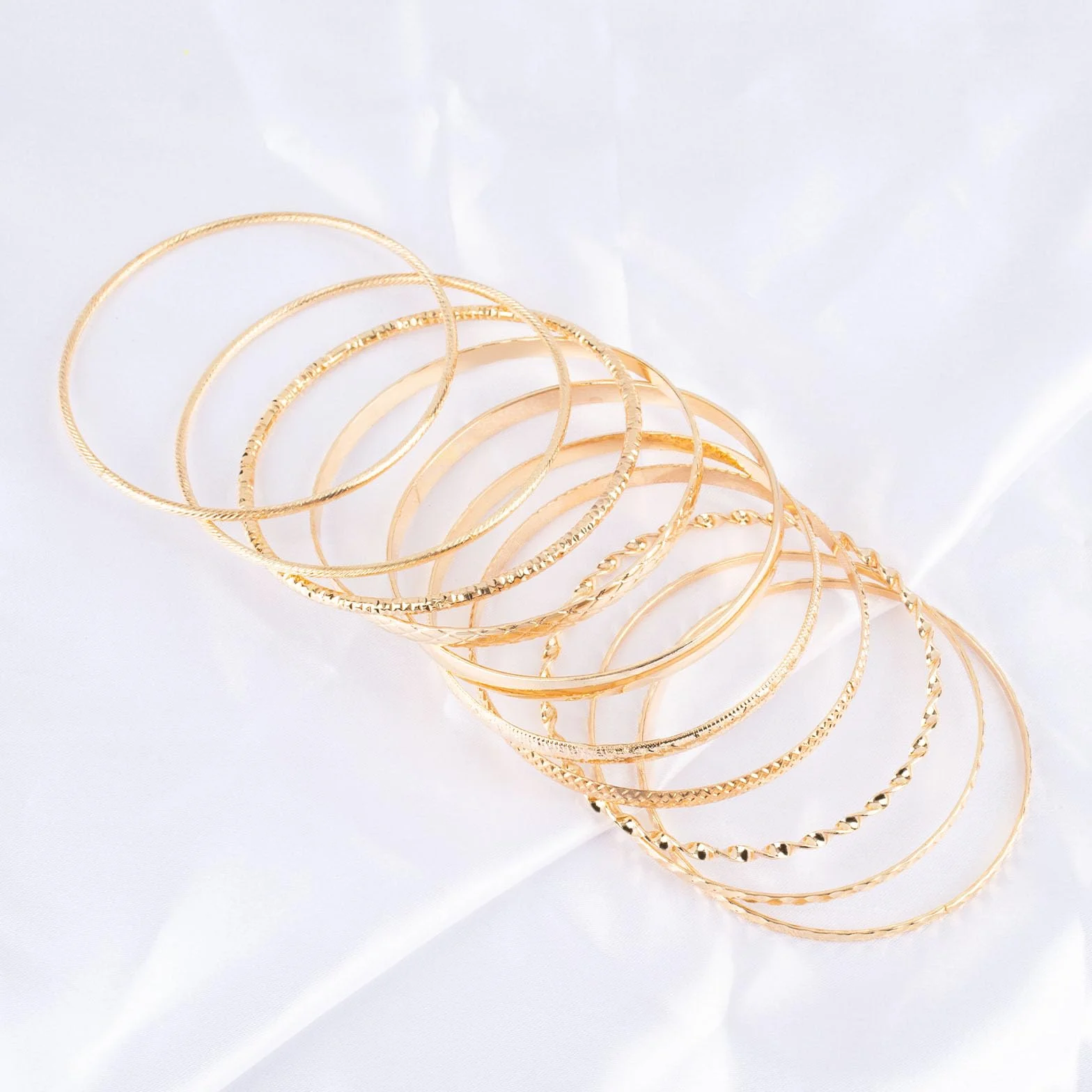 Set de 10 Bracelets pour Femmes Bohemia Vintage Ajustables Empilables Bijoux de Bras Mariage Fête