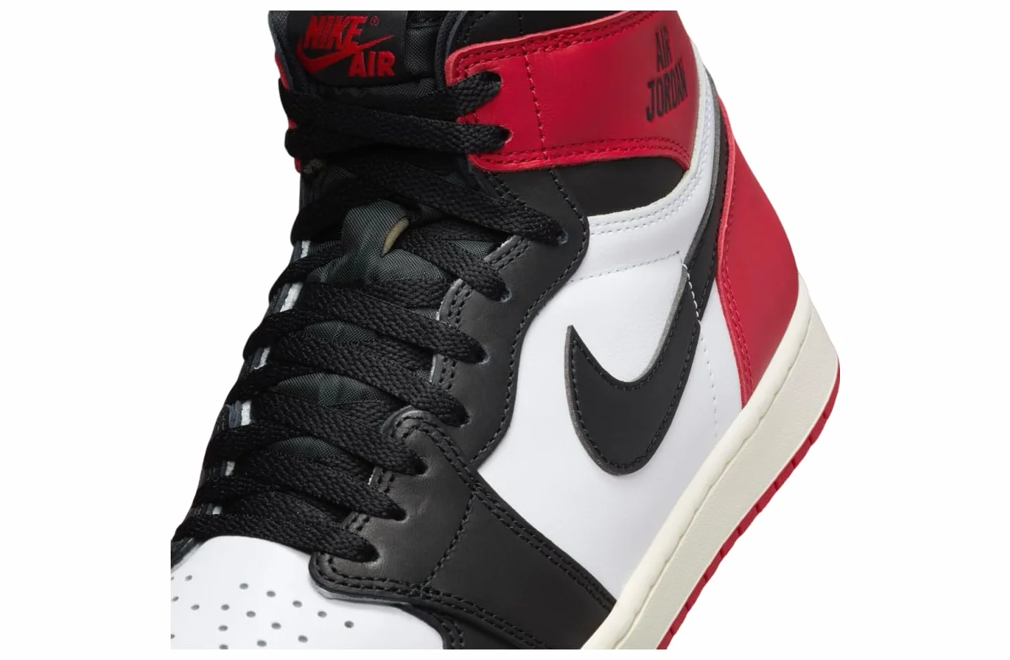 Jordan 1 Retro High OG Chaussures homme Black Toe Reimagined DZ5485 106