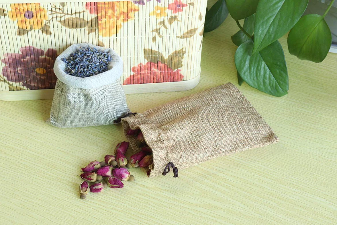 Sachets en Jute 10x15cm 30PCS, Pochettes en Lin avec Cordon de Serrage, Sacs Cadeau Réutilisables pour Bijoux Fête Anniversaire Noël Mariage