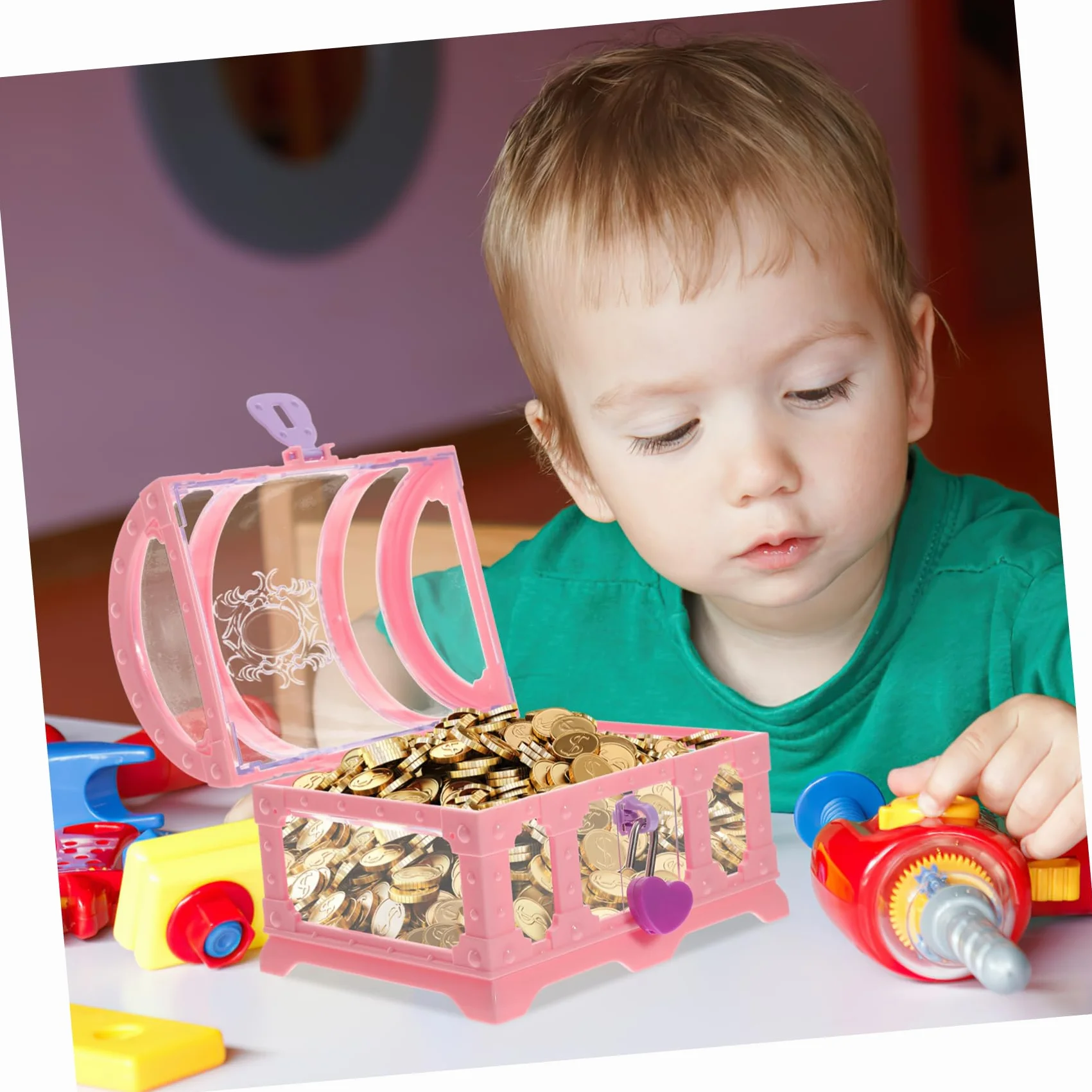 Coffre Trésor Pirate pour Enfants avec Serrure Boîte à Jouets et Bijoux Compacte 5.51 x 4.33 x 4.13 Pouces