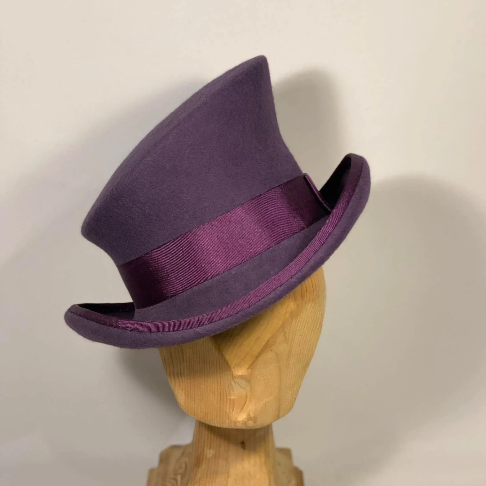 Chapeau asymétrique oreilles chasse laine unisexe haut de forme punk ruban mode hiver