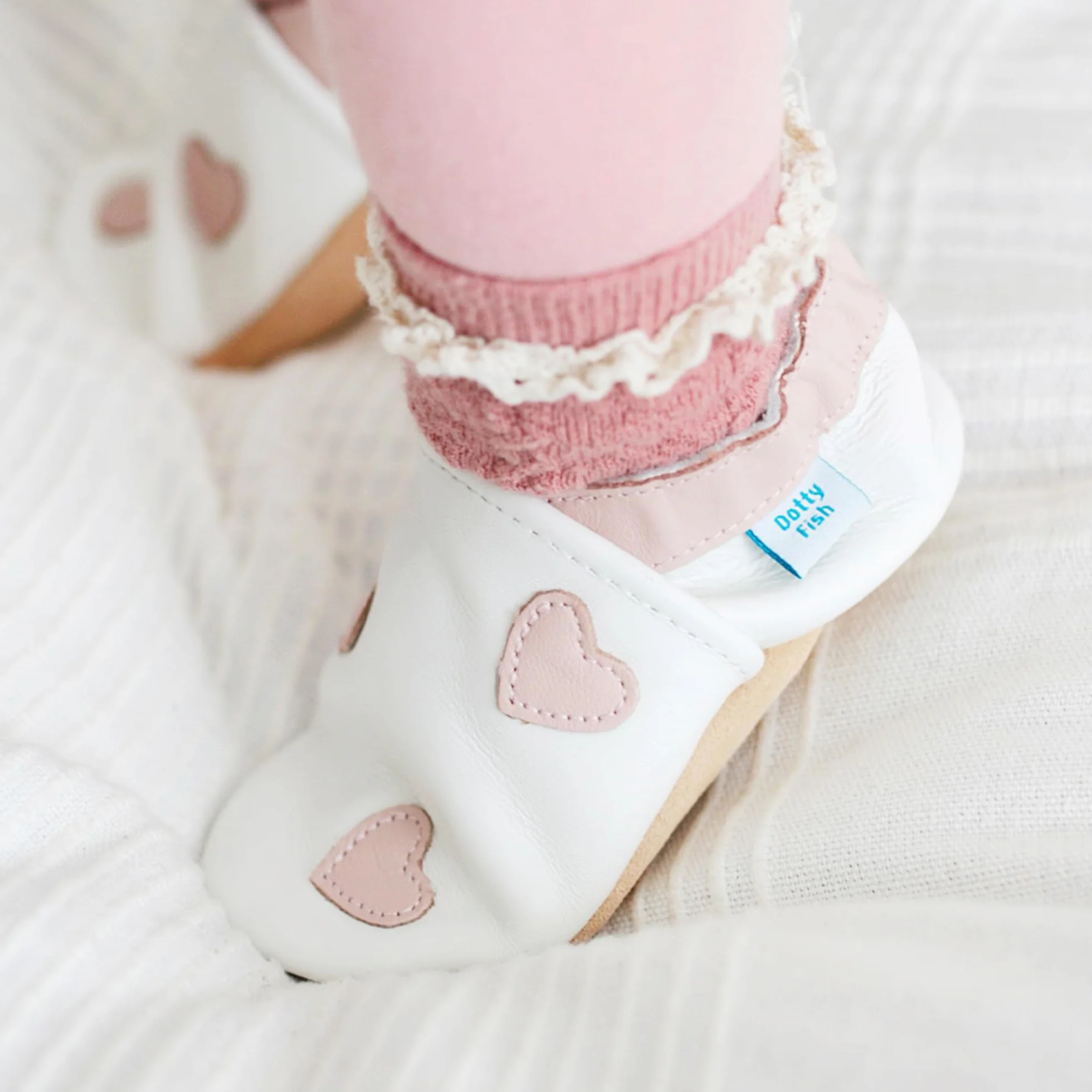 Dotty Fish Chaussures Bébé Premiers Pas Cuir Souple Antidérapantes 0-5 Ans