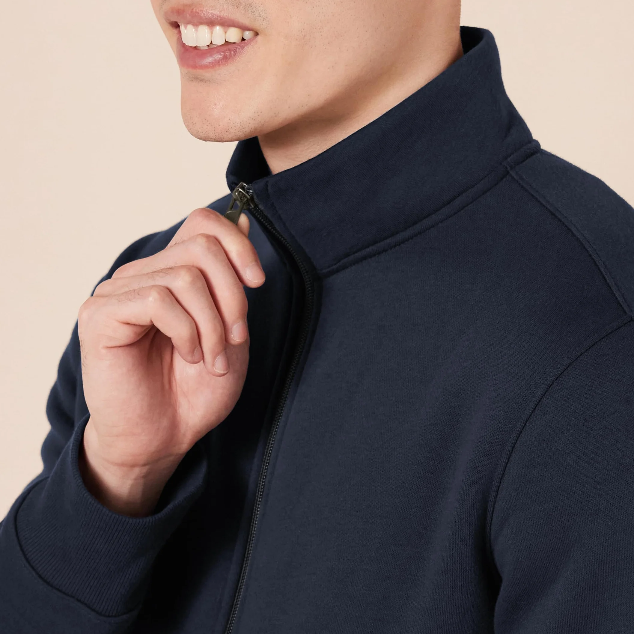 Amazon Essentials Sweat-shirt Polaire Zippé Col Montant Homme Coupe Classique