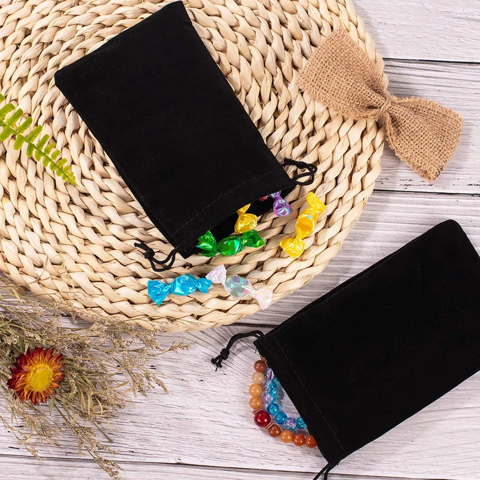 NBEADS Velvet Bags 10x15cm Noir Velvet Pochettes Sacs de Bonbons de Noël Faveur pour Bijoux