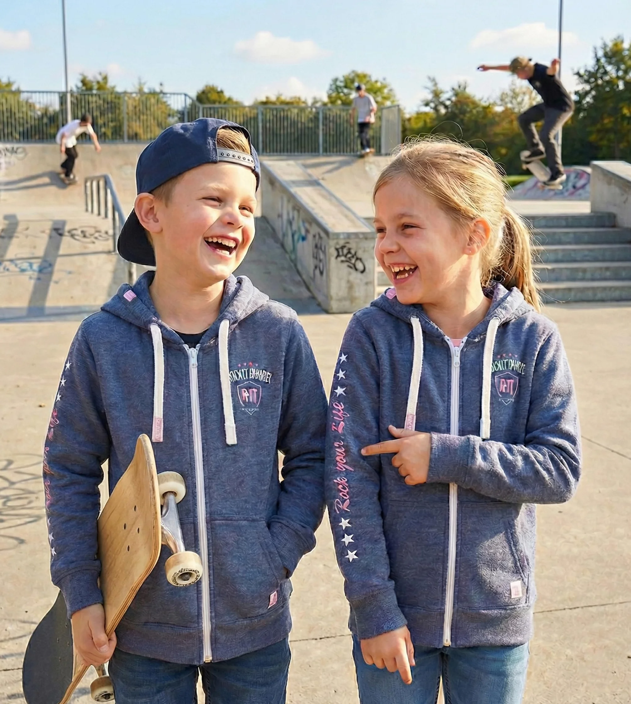 ROCK-IT Apparel Veste à Capuche Enfants Mel Pull-Over avec Fermeture éclair Tailles 98-164 Bleu